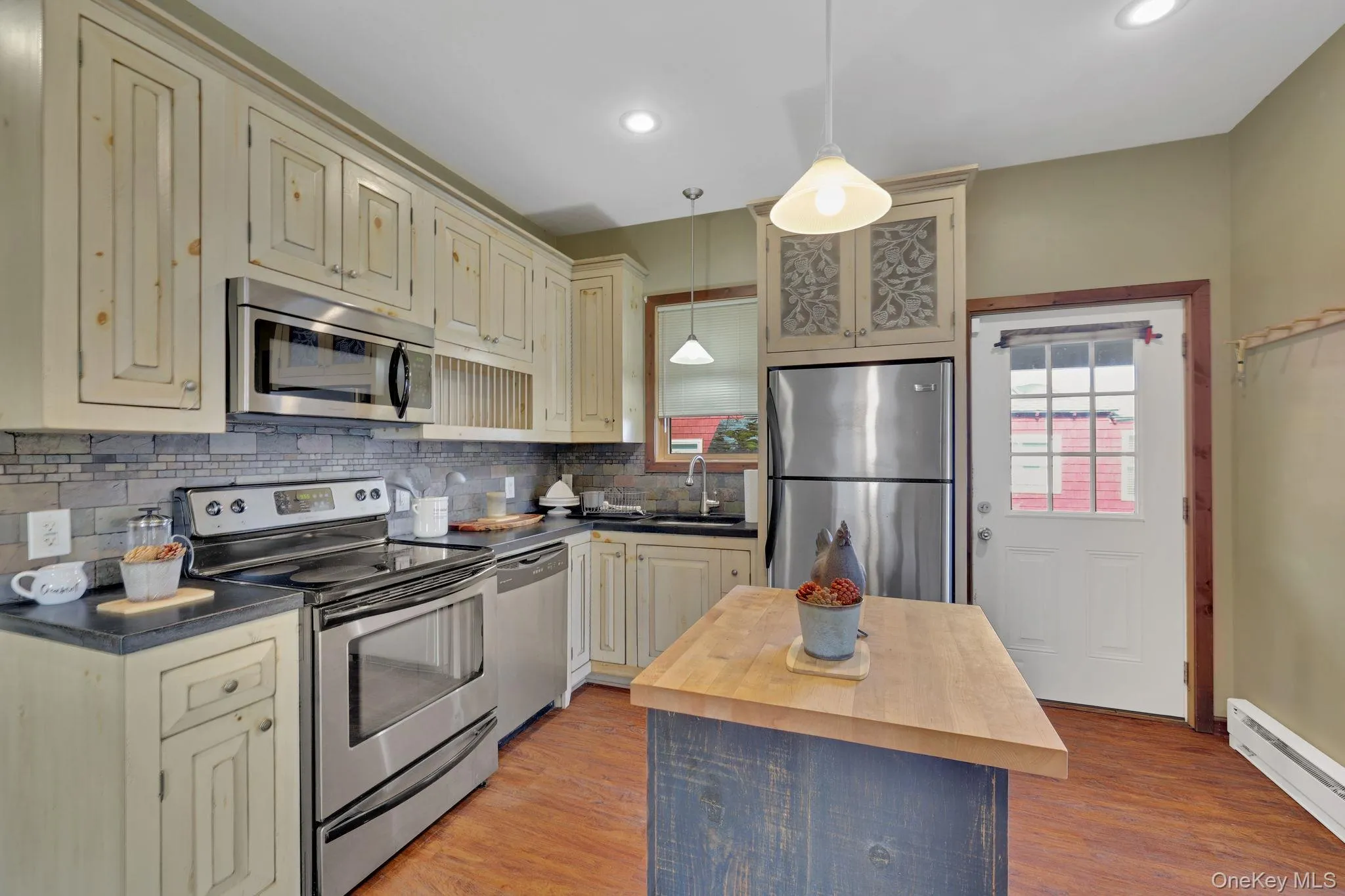 89 Beaver Lake Road, Thompson, NY, 2 Bedrooms Bedrooms, 5 Rooms Rooms,1 BathroomBathrooms,Residential,For Rent,Beaver Lake,0,1045978 89 Beaver Lake Road, Thompson, NY, 2 Bedrooms Bedrooms, 5 Rooms Rooms,1 BathroomBathrooms,Residential,For Rent,Beaver Lake,0,1045978