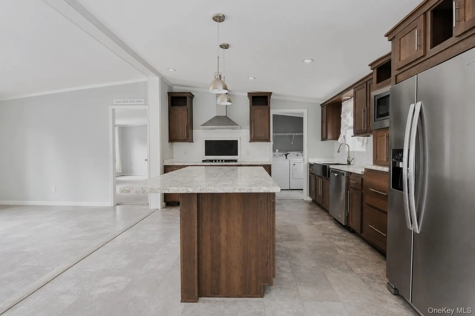 64 Airport Road, Rochester, NY, 3 Bedrooms Bedrooms, 6 Rooms Rooms,2 BathroomsBathrooms,Residential,For Rent,Airport,0,1045984 64 Airport Road, Rochester, NY, 3 Bedrooms Bedrooms, 6 Rooms Rooms,2 BathroomsBathrooms,Residential,For Rent,Airport,0,1045984