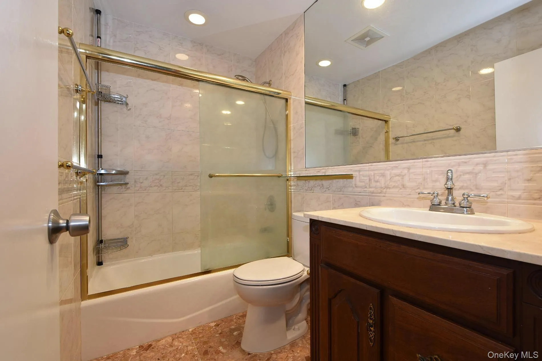 211 Springmeadow Drive, Islip, NY, 2 Bedrooms Bedrooms, 4 Rooms Rooms,1 BathroomBathrooms,Residential,For Rent,Springmeadow,0,1045986 211 Springmeadow Drive, Islip, NY, 2 Bedrooms Bedrooms, 4 Rooms Rooms,1 BathroomBathrooms,Residential,For Rent,Springmeadow,0,1045986
