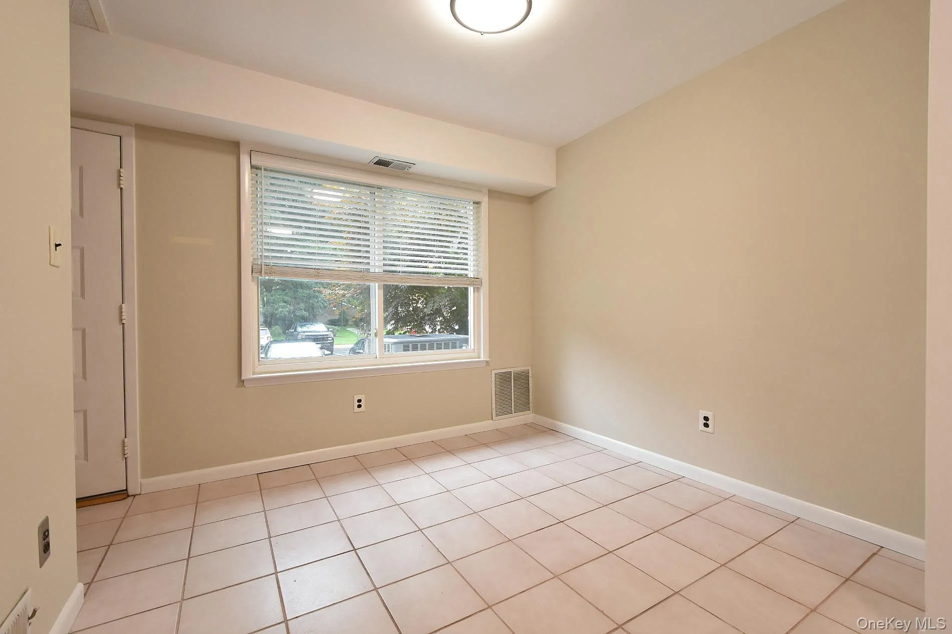 211 Springmeadow Drive, Islip, NY, 2 Bedrooms Bedrooms, 4 Rooms Rooms,1 BathroomBathrooms,Residential,For Rent,Springmeadow,0,1045986 211 Springmeadow Drive, Islip, NY, 2 Bedrooms Bedrooms, 4 Rooms Rooms,1 BathroomBathrooms,Residential,For Rent,Springmeadow,0,1045986