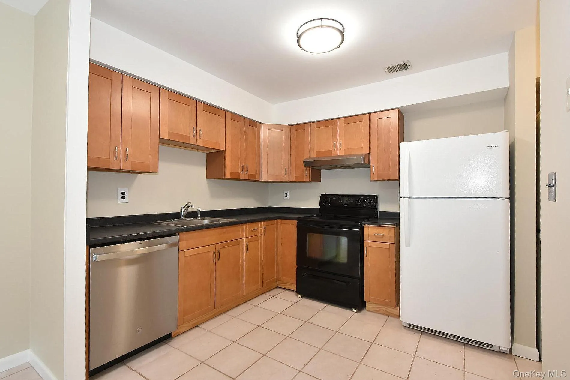 211 Springmeadow Drive, Islip, NY, 2 Bedrooms Bedrooms, 4 Rooms Rooms,1 BathroomBathrooms,Residential,For Rent,Springmeadow,0,1045986 211 Springmeadow Drive, Islip, NY, 2 Bedrooms Bedrooms, 4 Rooms Rooms,1 BathroomBathrooms,Residential,For Rent,Springmeadow,0,1045986