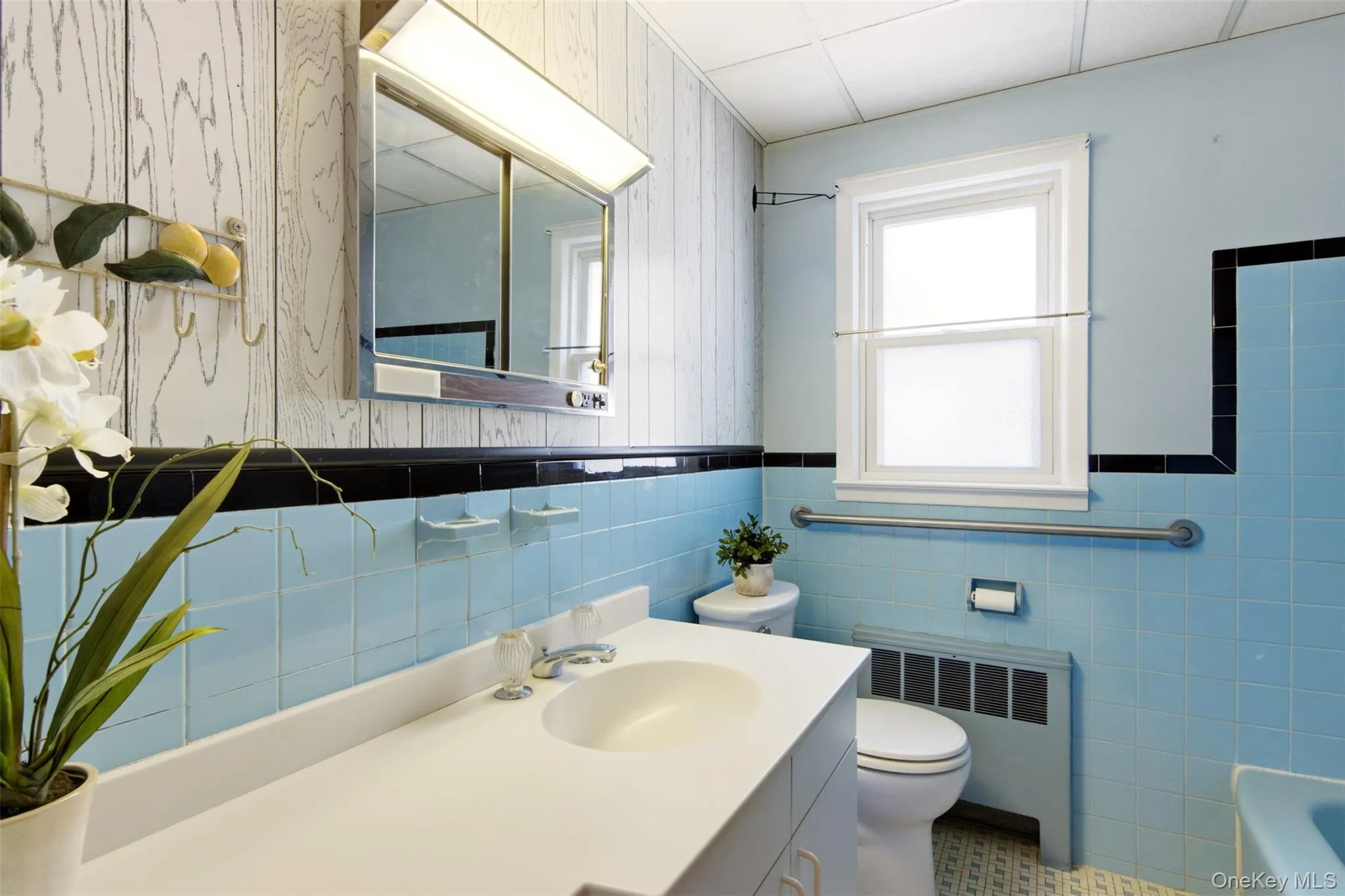 First floor full bathroom. First floor full bathroom.