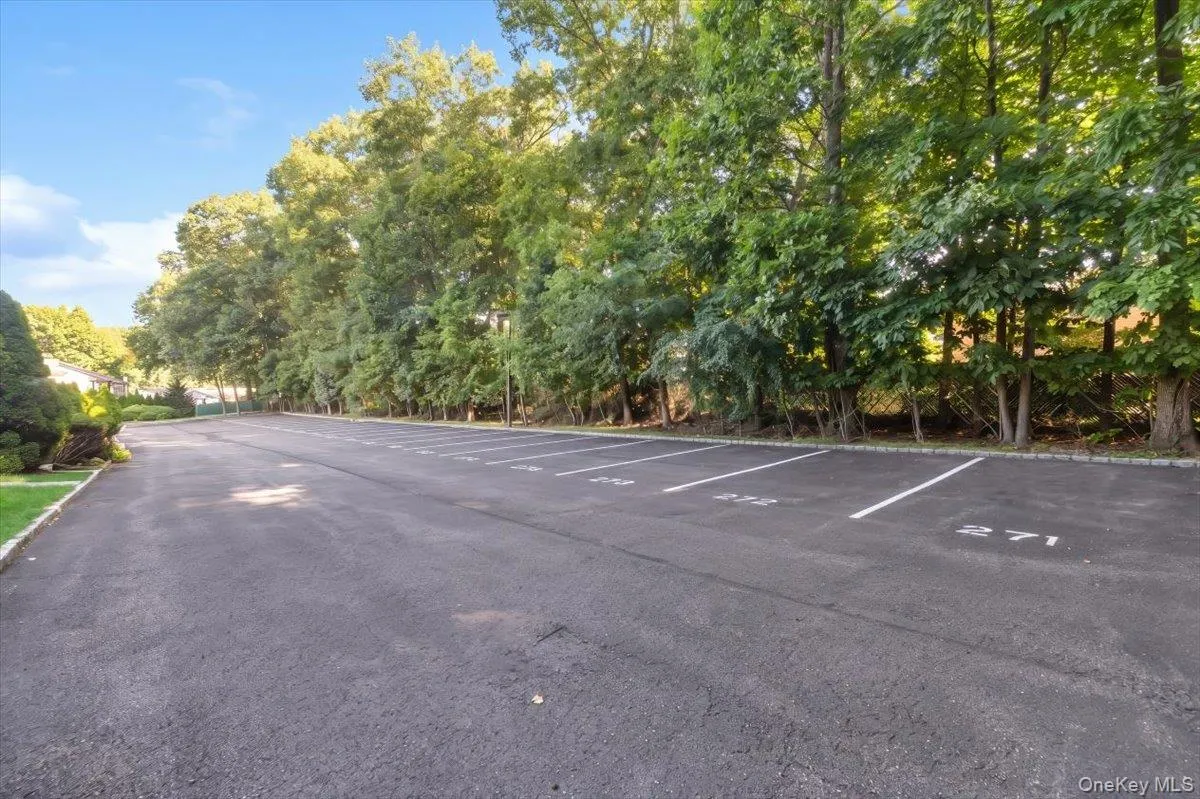 36 Yorkshire Drive, Ramapo, NY, 3 Bedrooms Bedrooms, 6 Rooms Rooms,2 BathroomsBathrooms,Residential,For Rent,Yorkshire,0,1045988 36 Yorkshire Drive, Ramapo, NY, 3 Bedrooms Bedrooms, 6 Rooms Rooms,2 BathroomsBathrooms,Residential,For Rent,Yorkshire,0,1045988