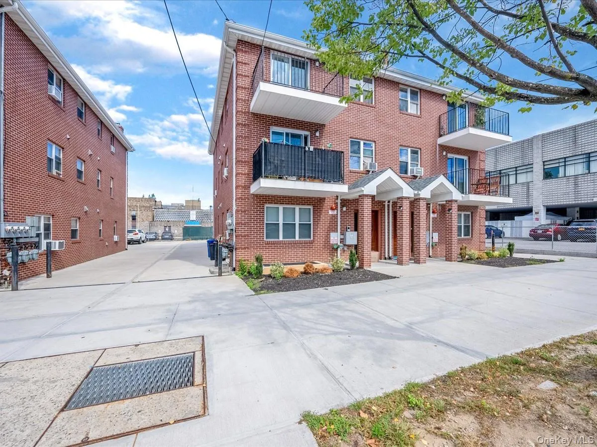 220-09 64th Avenue, New York, NY, 2 Bedrooms Bedrooms, 4 Rooms Rooms,2 BathroomsBathrooms,Residential Lease,For Rent,64th,0,1045993 220-09 64th Avenue, New York, NY, 2 Bedrooms Bedrooms, 4 Rooms Rooms,2 BathroomsBathrooms,Residential Lease,For Rent,64th,0,1045993