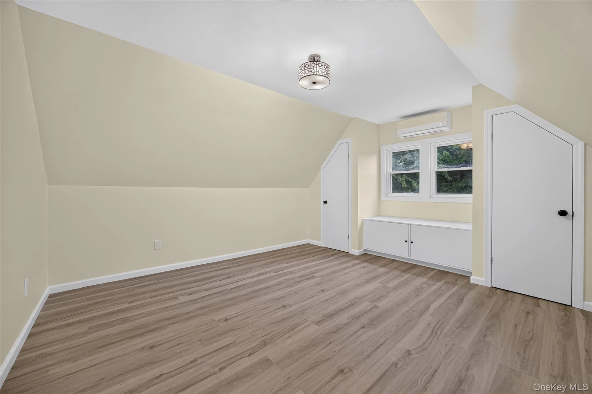 95 Silver Lake Sctn Road, Middletown, NY, 3 Bedrooms Bedrooms, 6 Rooms Rooms,2 BathroomsBathrooms,Residential,For Rent,Silver Lake Sctn,0,1046001 95 Silver Lake Sctn Road, Middletown, NY, 3 Bedrooms Bedrooms, 6 Rooms Rooms,2 BathroomsBathrooms,Residential,For Rent,Silver Lake Sctn,0,1046001