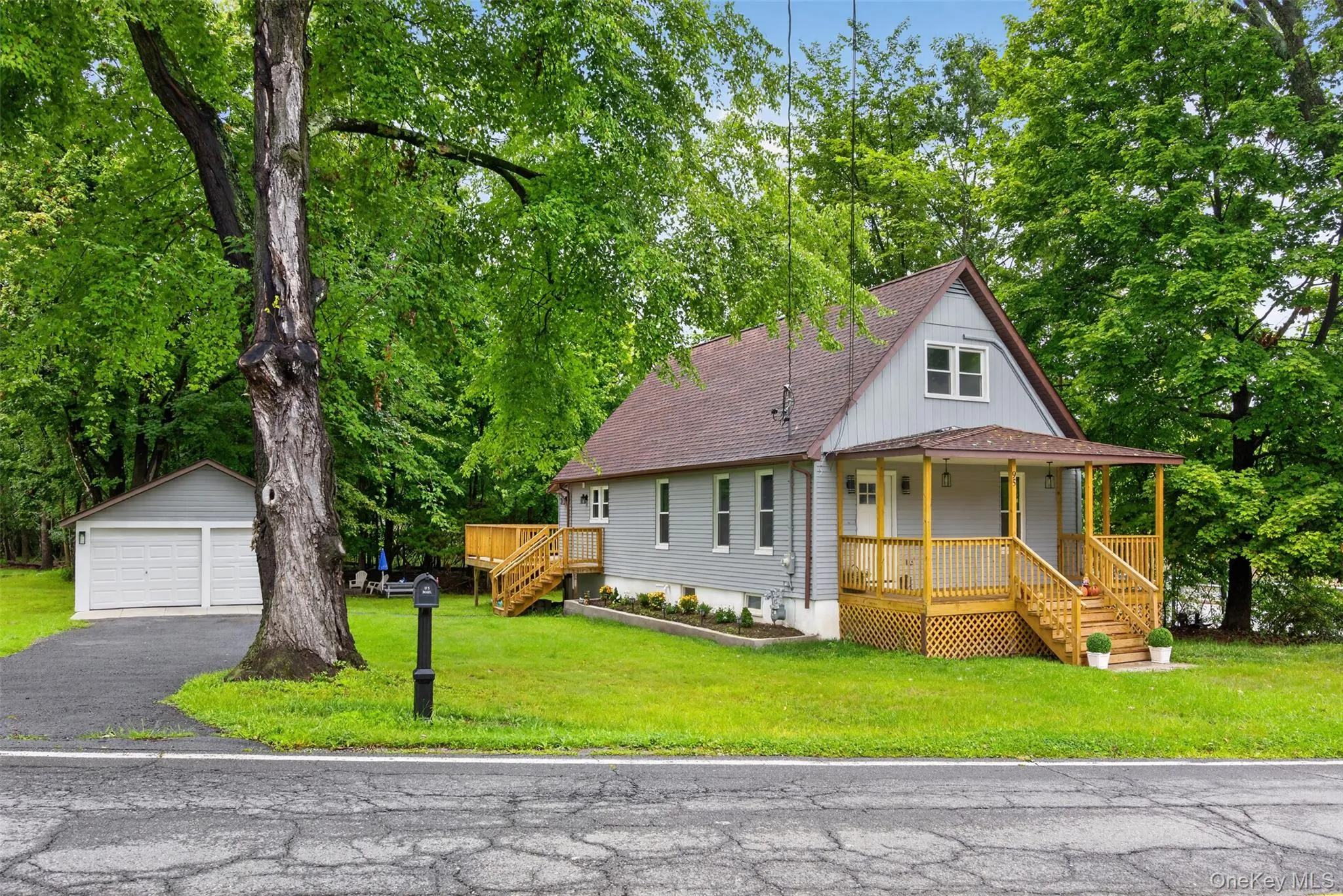 95 Silver Lake Sctn Road, Middletown, NY, 3 Bedrooms Bedrooms, 6 Rooms Rooms,2 BathroomsBathrooms,Residential,For Rent,Silver Lake Sctn,0,1046001 95 Silver Lake Sctn Road, Middletown, NY, 3 Bedrooms Bedrooms, 6 Rooms Rooms,2 BathroomsBathrooms,Residential,For Rent,Silver Lake Sctn,0,1046001