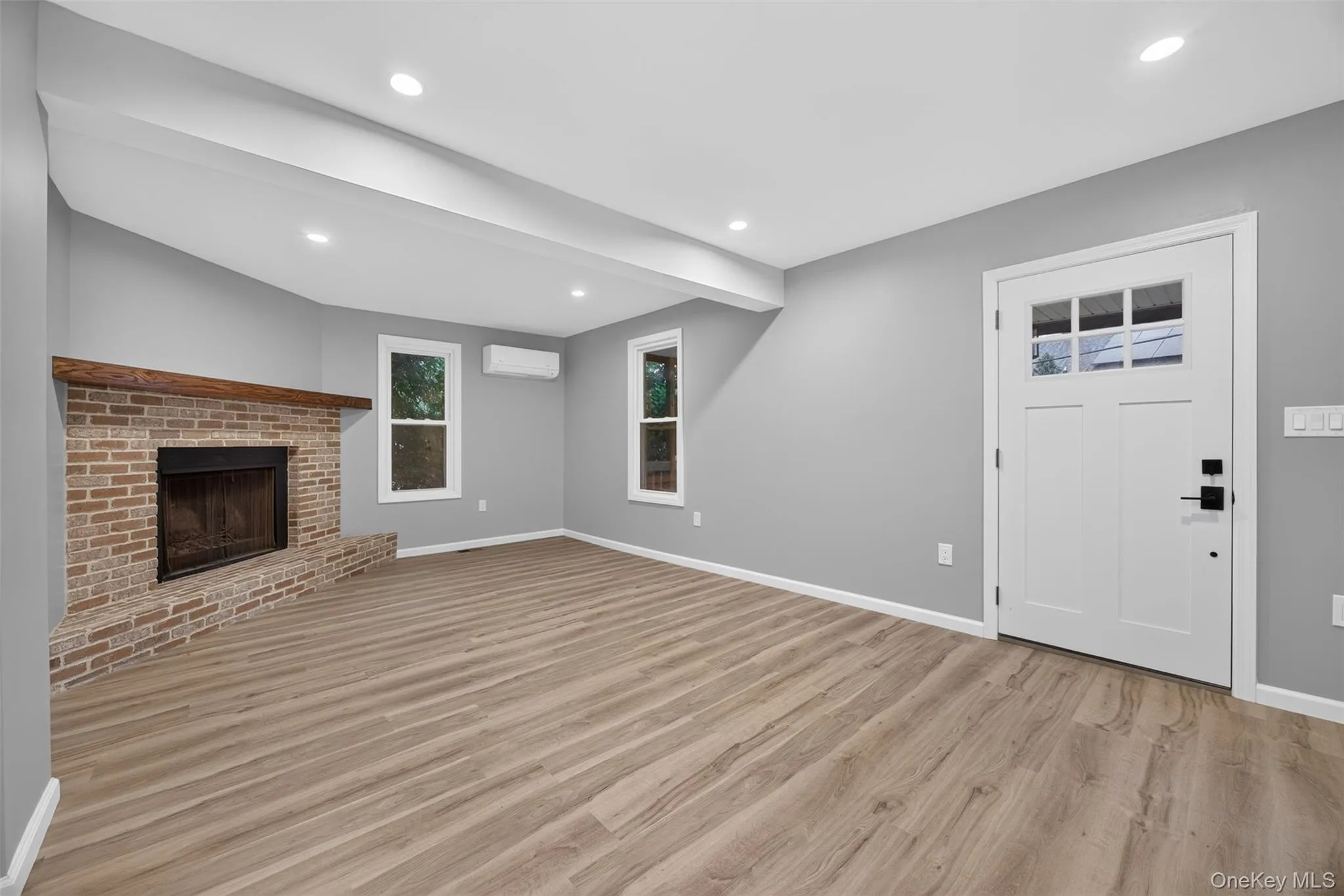 95 Silver Lake Sctn Road, Middletown, NY, 3 Bedrooms Bedrooms, 6 Rooms Rooms,2 BathroomsBathrooms,Residential,For Rent,Silver Lake Sctn,0,1046001 95 Silver Lake Sctn Road, Middletown, NY, 3 Bedrooms Bedrooms, 6 Rooms Rooms,2 BathroomsBathrooms,Residential,For Rent,Silver Lake Sctn,0,1046001