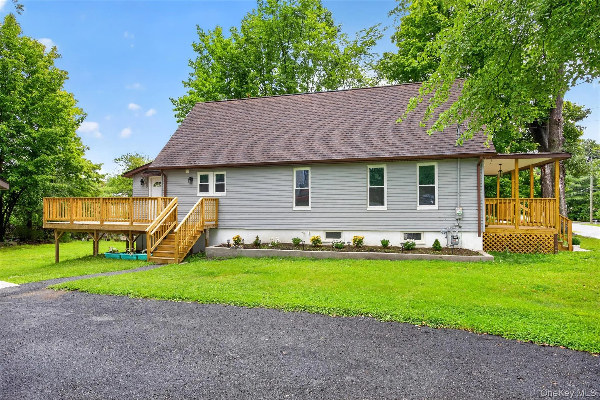 95 Silver Lake Sctn Road, Middletown, NY, 3 Bedrooms Bedrooms, 6 Rooms Rooms,2 BathroomsBathrooms,Residential,For Rent,Silver Lake Sctn,0,1046001 95 Silver Lake Sctn Road, Middletown, NY, 3 Bedrooms Bedrooms, 6 Rooms Rooms,2 BathroomsBathrooms,Residential,For Rent,Silver Lake Sctn,0,1046001