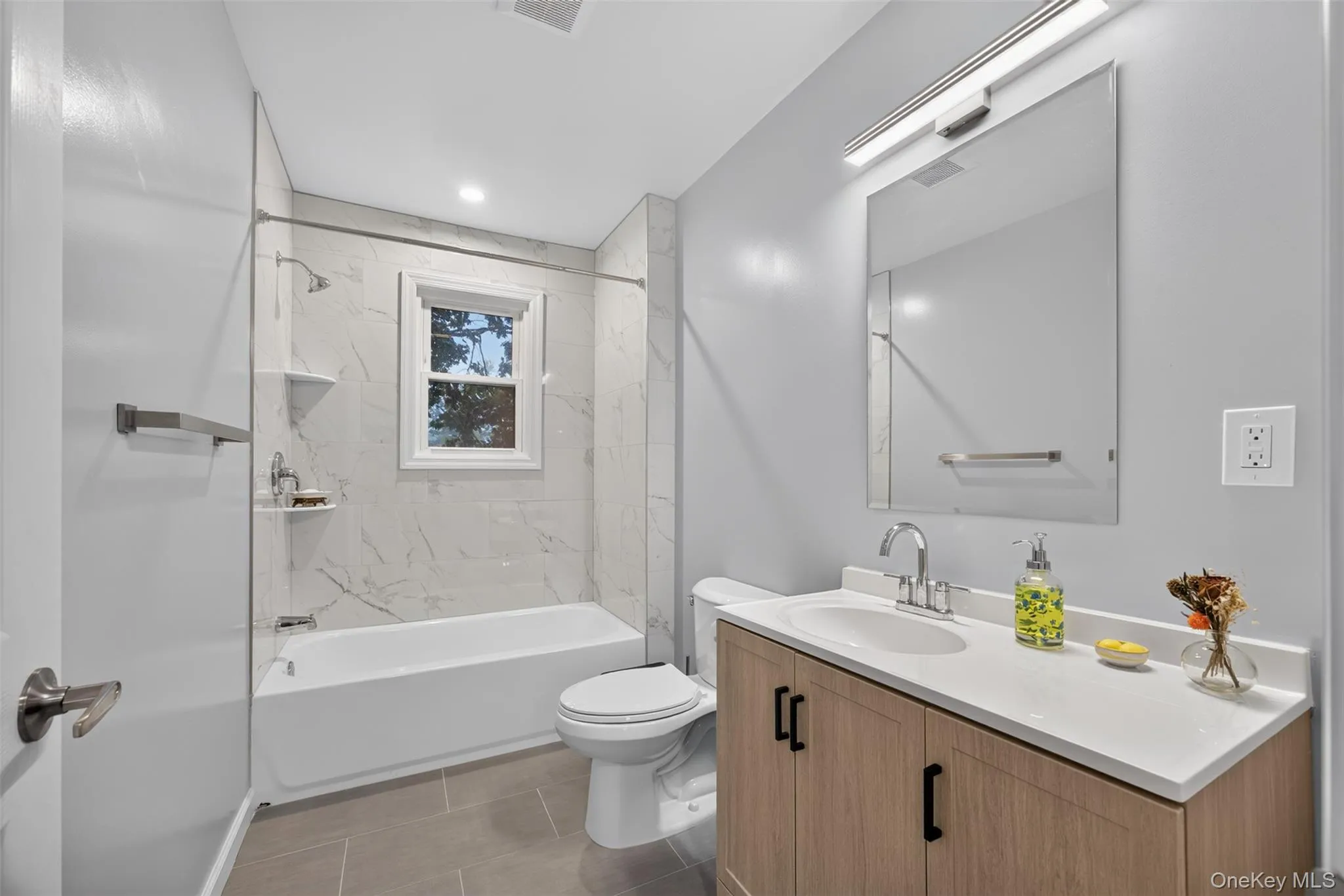 95 Silver Lake Sctn Road, Middletown, NY, 3 Bedrooms Bedrooms, 6 Rooms Rooms,2 BathroomsBathrooms,Residential,For Rent,Silver Lake Sctn,0,1046001 95 Silver Lake Sctn Road, Middletown, NY, 3 Bedrooms Bedrooms, 6 Rooms Rooms,2 BathroomsBathrooms,Residential,For Rent,Silver Lake Sctn,0,1046001