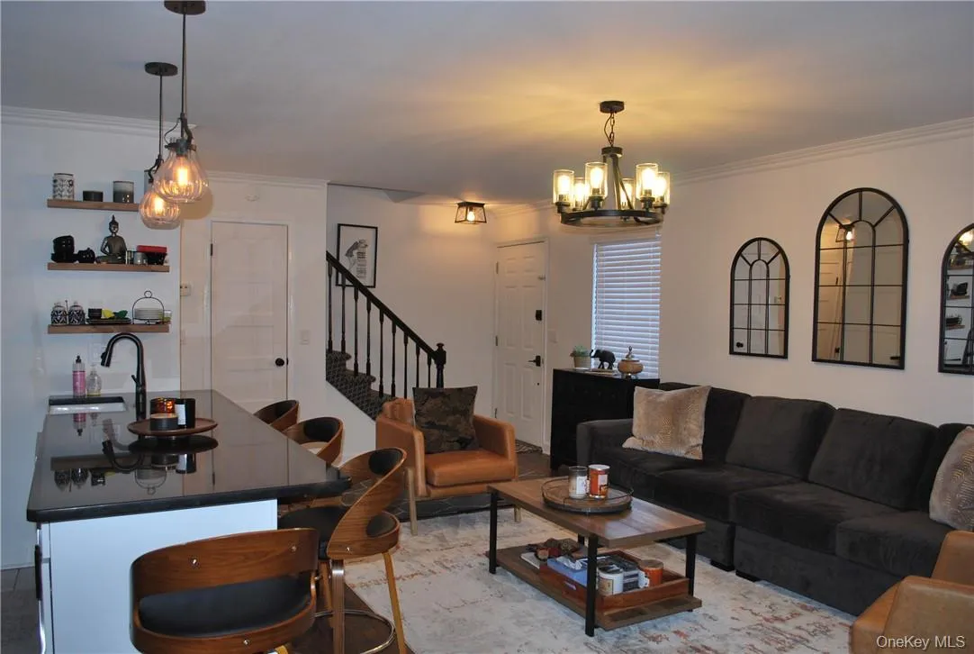 72 The Rise, Warwick (town), NY, 2 Bedrooms Bedrooms, 5 Rooms Rooms,1 BathroomBathrooms,Residential Lease,For Rent,The Rise,0,1046009 72 The Rise, Warwick (town), NY, 2 Bedrooms Bedrooms, 5 Rooms Rooms,1 BathroomBathrooms,Residential Lease,For Rent,The Rise,0,1046009