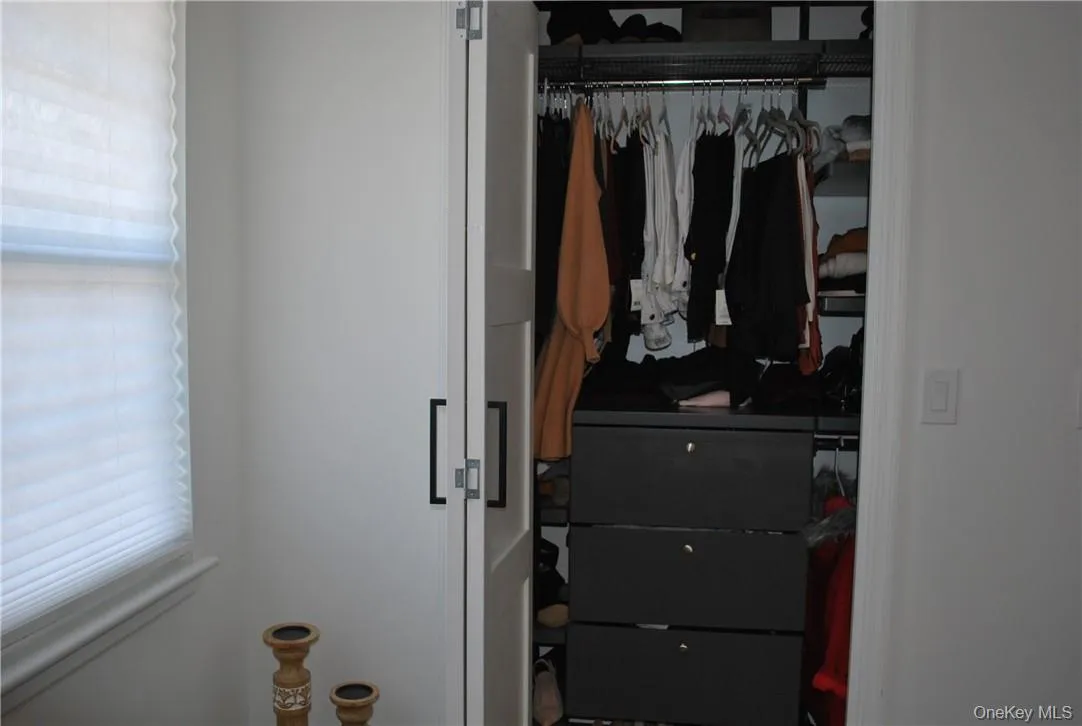 72 The Rise, Warwick (town), NY, 2 Bedrooms Bedrooms, 5 Rooms Rooms,1 BathroomBathrooms,Residential Lease,For Rent,The Rise,0,1046009 72 The Rise, Warwick (town), NY, 2 Bedrooms Bedrooms, 5 Rooms Rooms,1 BathroomBathrooms,Residential Lease,For Rent,The Rise,0,1046009