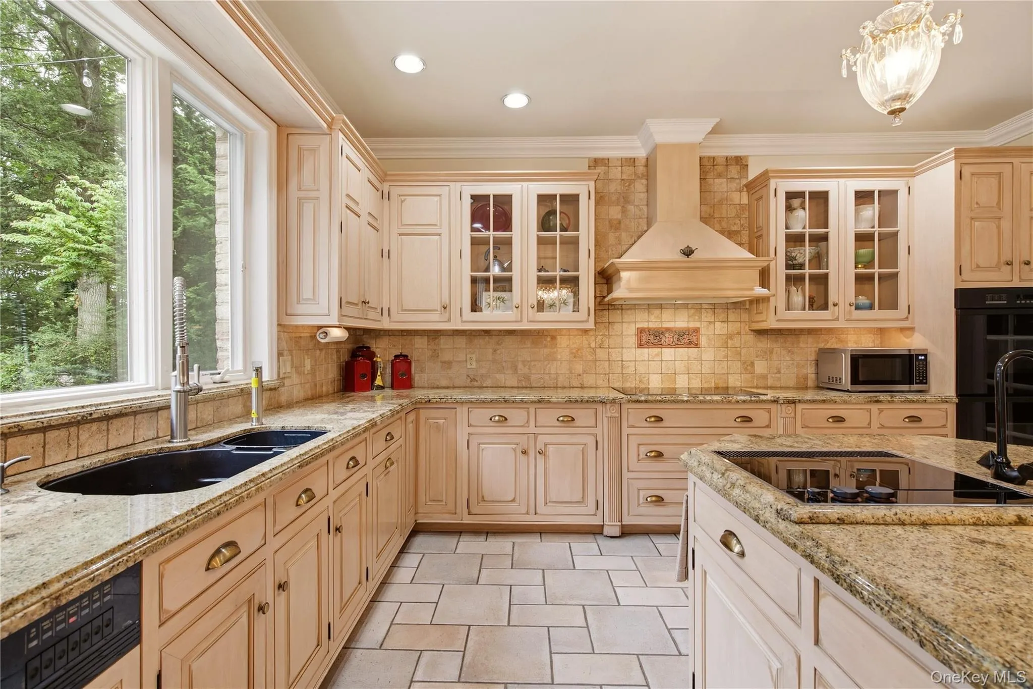 3 White Birch Road, Oyster Bay, NY, 6 Bedrooms Bedrooms, 12 Rooms Rooms,6 BathroomsBathrooms,Residential,For Rent,White Birch,0,1046012 3 White Birch Road, Oyster Bay, NY, 6 Bedrooms Bedrooms, 12 Rooms Rooms,6 BathroomsBathrooms,Residential,For Rent,White Birch,0,1046012