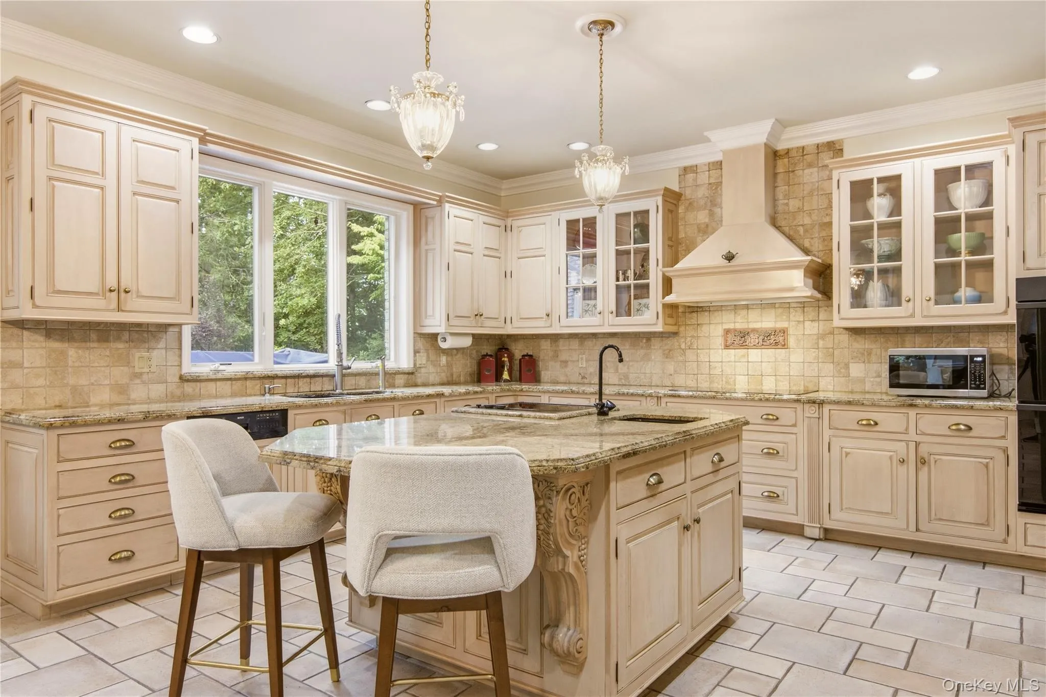 3 White Birch Road, Oyster Bay, NY, 6 Bedrooms Bedrooms, 12 Rooms Rooms,6 BathroomsBathrooms,Residential,For Rent,White Birch,0,1046012 3 White Birch Road, Oyster Bay, NY, 6 Bedrooms Bedrooms, 12 Rooms Rooms,6 BathroomsBathrooms,Residential,For Rent,White Birch,0,1046012