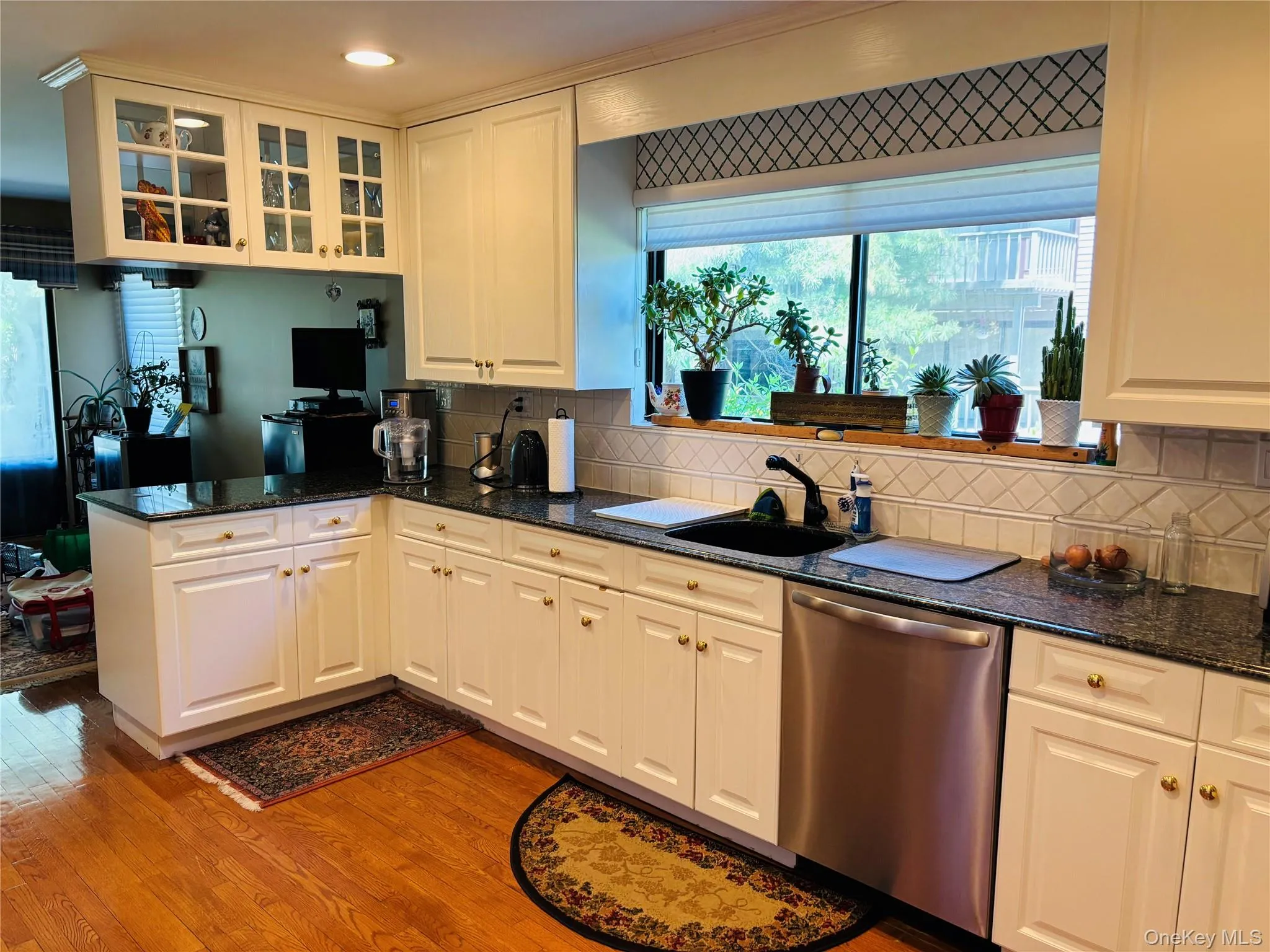 88 The Glen, Oyster Bay, NY, 3 Bedrooms Bedrooms, 8 Rooms Rooms,3 BathroomsBathrooms,Residential Lease,For Rent,The Glen,0,1046016 88 The Glen, Oyster Bay, NY, 3 Bedrooms Bedrooms, 8 Rooms Rooms,3 BathroomsBathrooms,Residential Lease,For Rent,The Glen,0,1046016