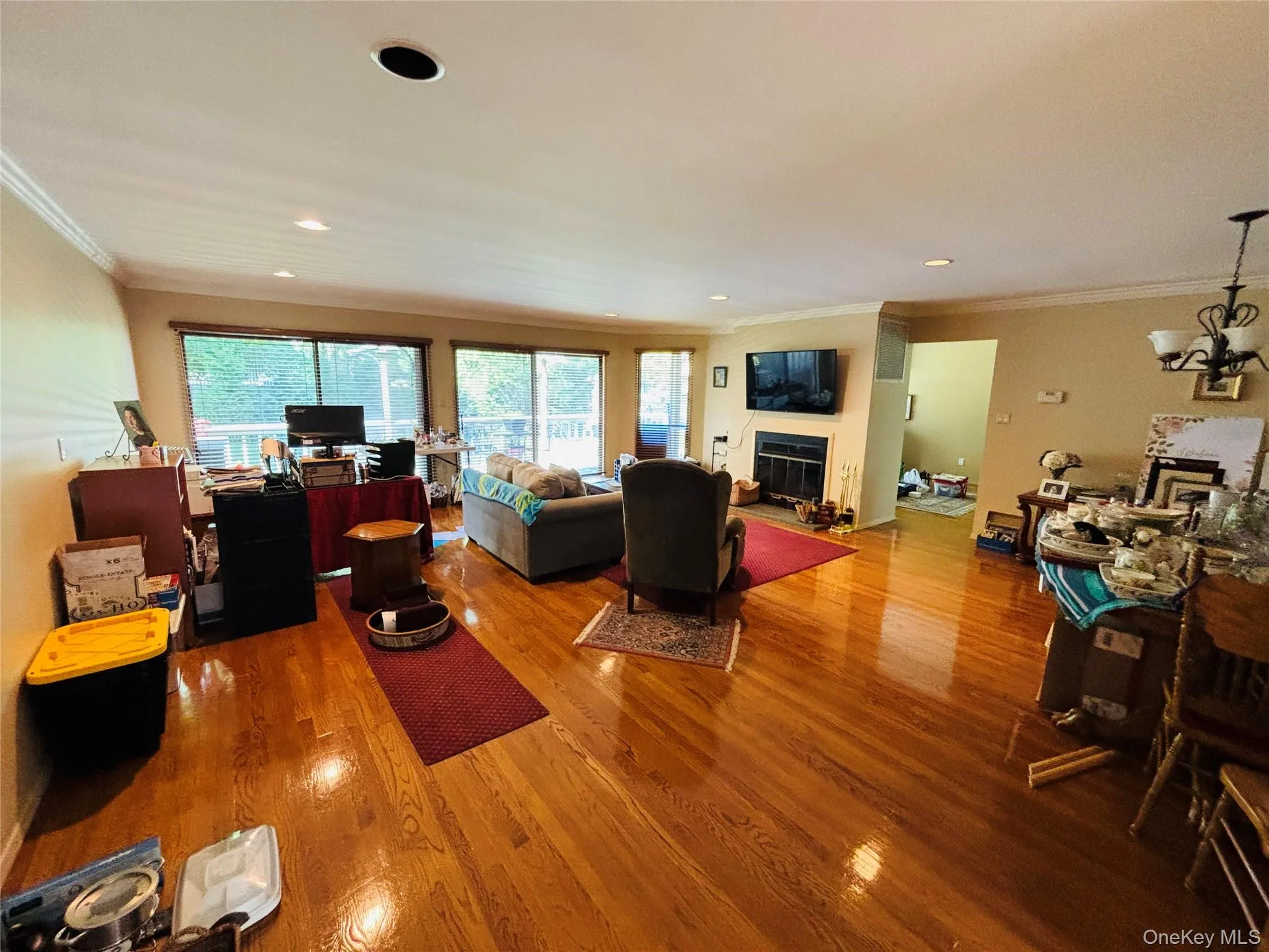 88 The Glen, Oyster Bay, NY, 3 Bedrooms Bedrooms, 8 Rooms Rooms,3 BathroomsBathrooms,Residential Lease,For Rent,The Glen,0,1046016 88 The Glen, Oyster Bay, NY, 3 Bedrooms Bedrooms, 8 Rooms Rooms,3 BathroomsBathrooms,Residential Lease,For Rent,The Glen,0,1046016