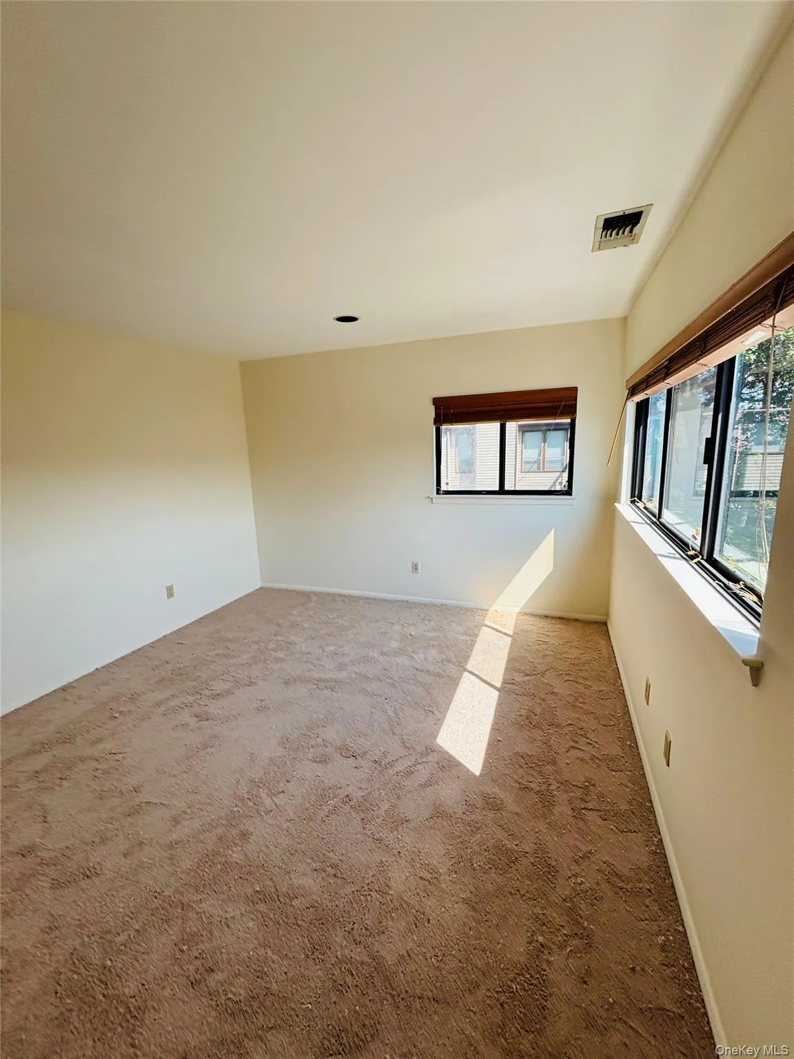 88 The Glen, Oyster Bay, NY, 3 Bedroom Bedrooms, 8 Room Rooms,3 BathroomBathrooms,Residential Lease,For Rent,The Glen,0,1046016 88 The Glen, Oyster Bay, NY, 3 Bedroom Bedrooms, 8 Room Rooms,3 BathroomBathrooms,Residential Lease,For Rent,The Glen,0,1046016