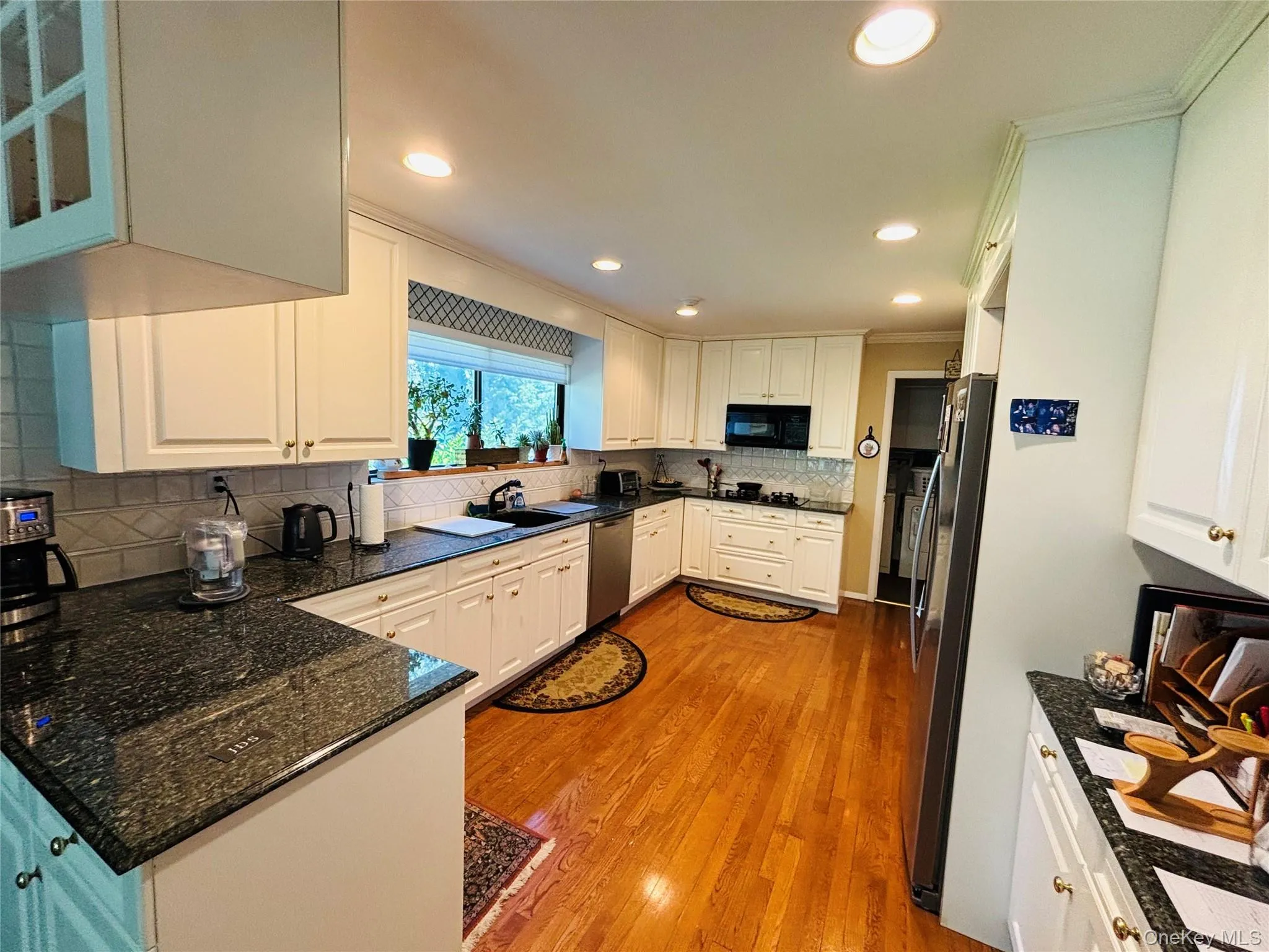 88 The Glen, Oyster Bay, NY, 3 Bedrooms Bedrooms, 8 Rooms Rooms,3 BathroomsBathrooms,Residential Lease,For Rent,The Glen,0,1046016 88 The Glen, Oyster Bay, NY, 3 Bedrooms Bedrooms, 8 Rooms Rooms,3 BathroomsBathrooms,Residential Lease,For Rent,The Glen,0,1046016