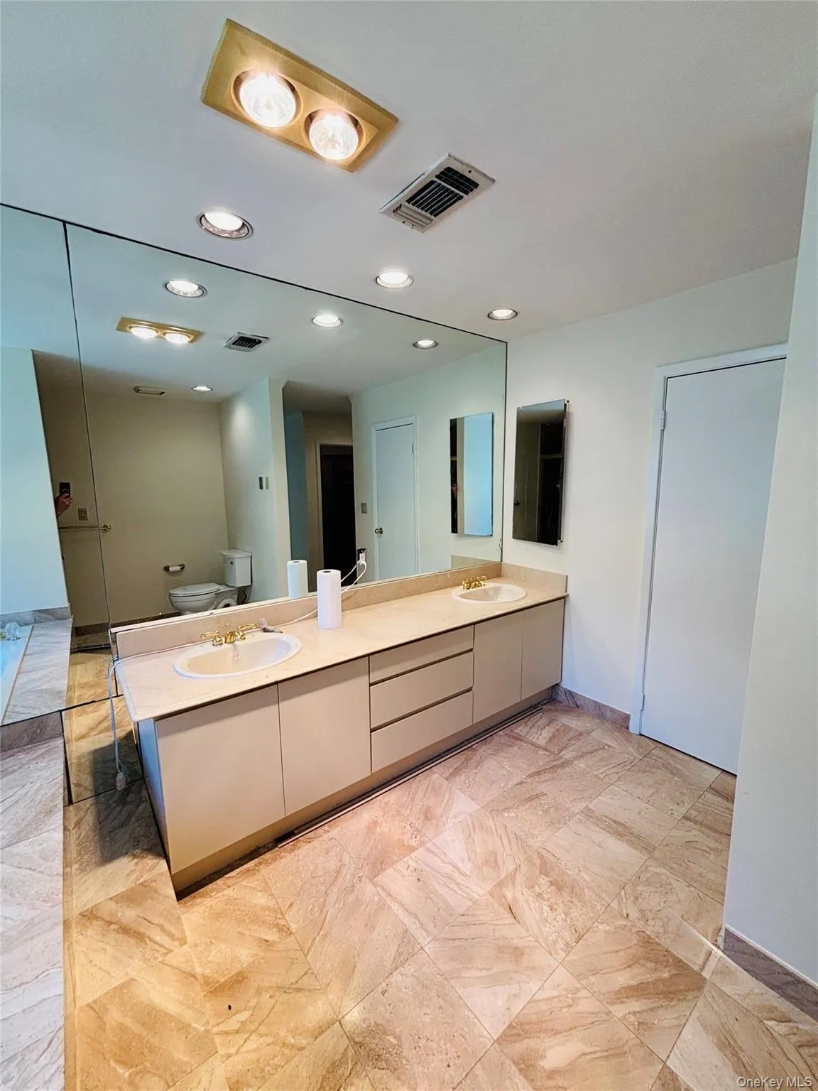 88 The Glen, Oyster Bay, NY, 3 Bedroom Bedrooms, 8 Room Rooms,3 BathroomBathrooms,Residential Lease,For Rent,The Glen,0,1046016 88 The Glen, Oyster Bay, NY, 3 Bedroom Bedrooms, 8 Room Rooms,3 BathroomBathrooms,Residential Lease,For Rent,The Glen,0,1046016