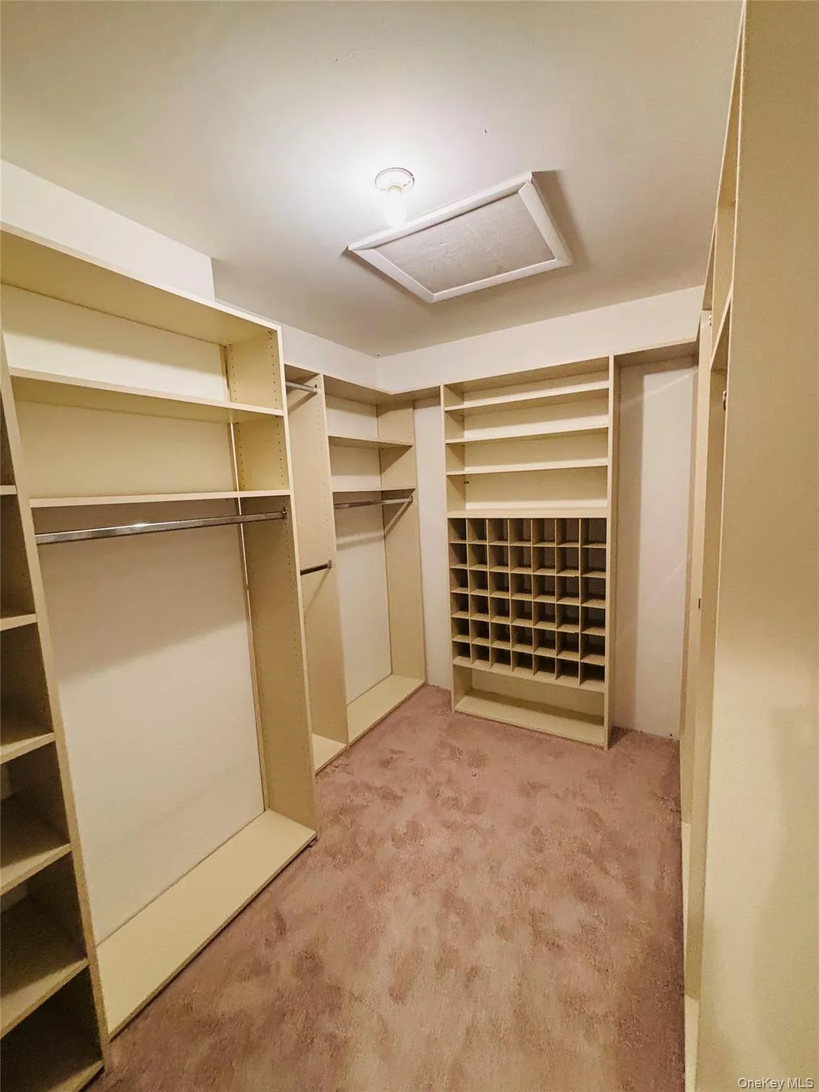 88 The Glen, Oyster Bay, NY, 3 Bedroom Bedrooms, 8 Room Rooms,3 BathroomBathrooms,Residential Lease,For Rent,The Glen,0,1046016 88 The Glen, Oyster Bay, NY, 3 Bedroom Bedrooms, 8 Room Rooms,3 BathroomBathrooms,Residential Lease,For Rent,The Glen,0,1046016