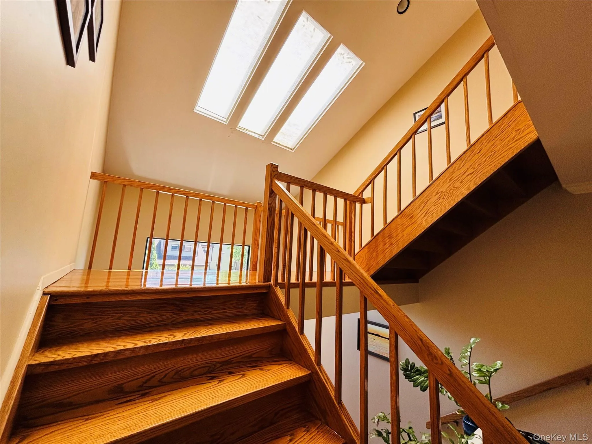 88 The Glen, Oyster Bay, NY, 3 Bedrooms Bedrooms, 8 Rooms Rooms,3 BathroomsBathrooms,Residential Lease,For Rent,The Glen,0,1046016 88 The Glen, Oyster Bay, NY, 3 Bedrooms Bedrooms, 8 Rooms Rooms,3 BathroomsBathrooms,Residential Lease,For Rent,The Glen,0,1046016