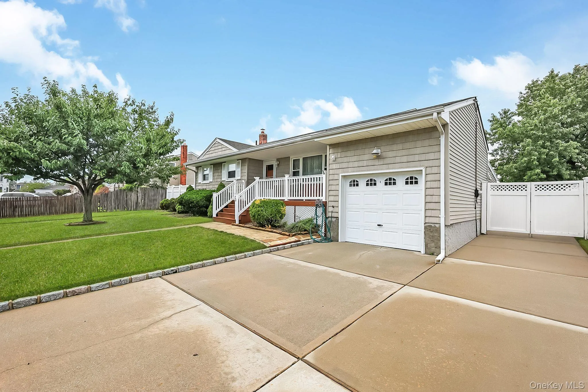 70 Prairie Lane, Babylon, NY, 3 Bedrooms Bedrooms, 8 Rooms Rooms,1 BathroomBathrooms,Residential,For Rent,Prairie,0,1046025 70 Prairie Lane, Babylon, NY, 3 Bedrooms Bedrooms, 8 Rooms Rooms,1 BathroomBathrooms,Residential,For Rent,Prairie,0,1046025