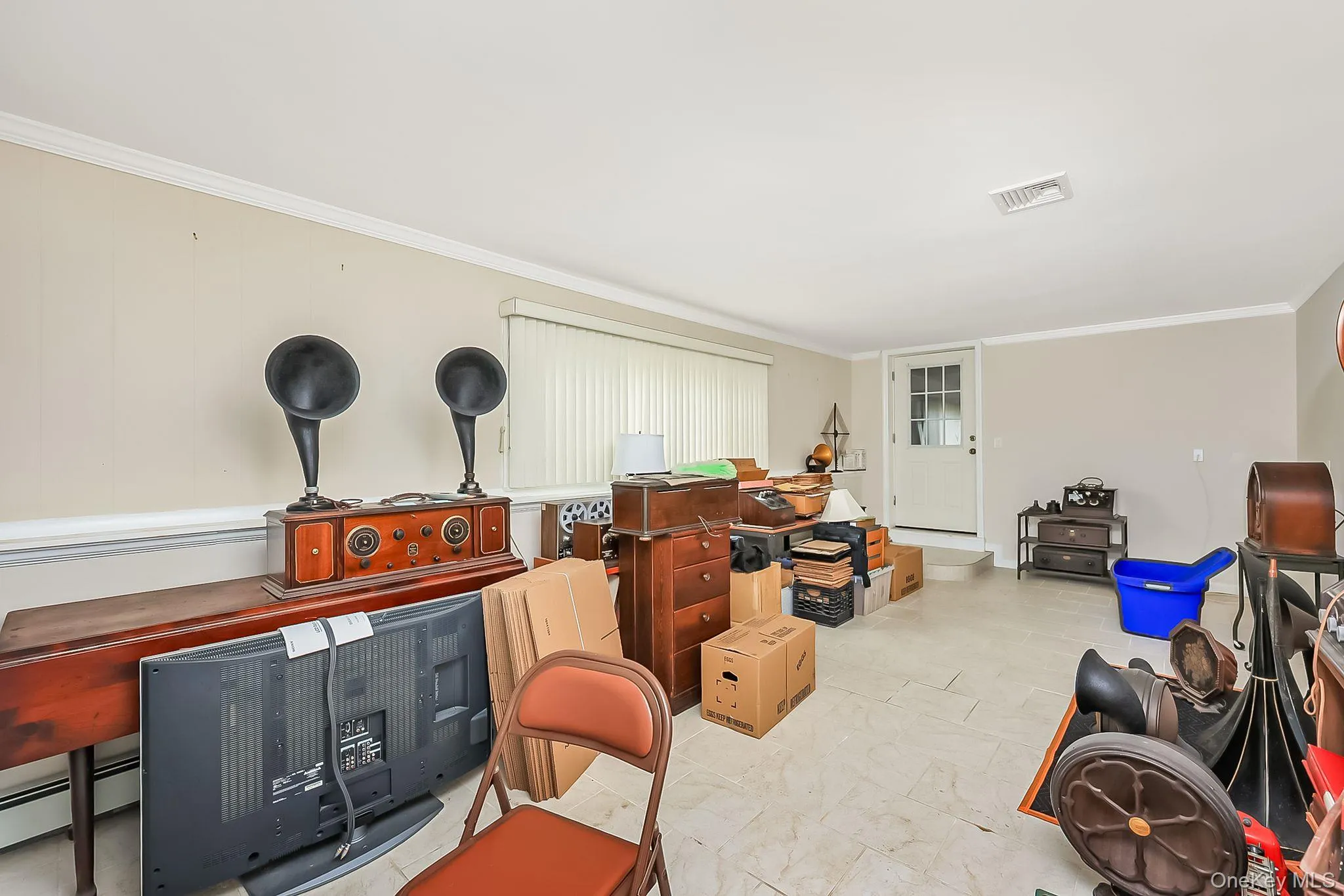 70 Prairie Lane, Babylon, NY, 3 Bedrooms Bedrooms, 8 Rooms Rooms,1 BathroomBathrooms,Residential,For Rent,Prairie,0,1046025 70 Prairie Lane, Babylon, NY, 3 Bedrooms Bedrooms, 8 Rooms Rooms,1 BathroomBathrooms,Residential,For Rent,Prairie,0,1046025