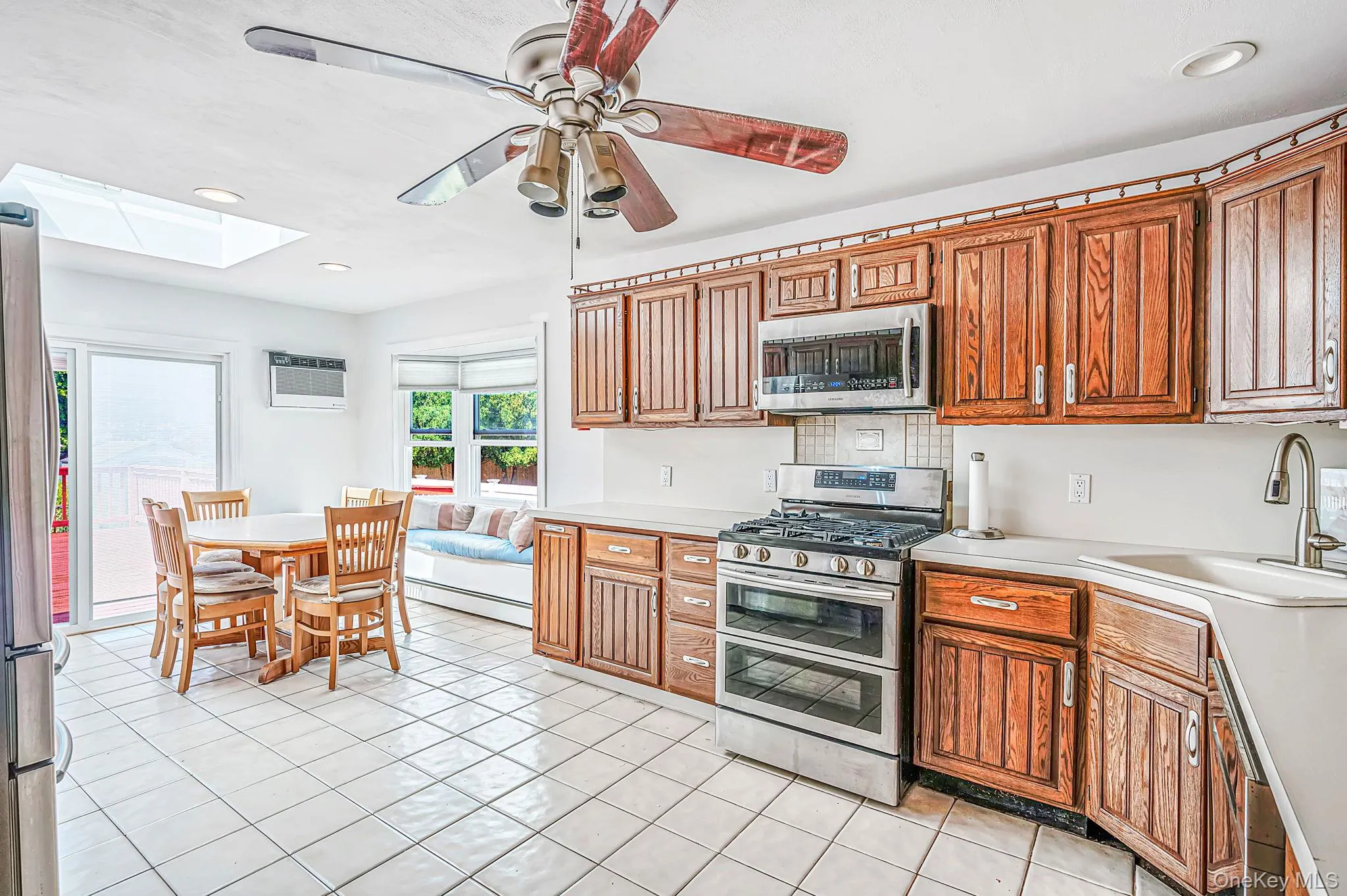 616 Pat Drive, Islip, NY, 4 Bedrooms Bedrooms, 8 Rooms Rooms,2 BathroomsBathrooms,Residential,For Rent,Pat,0,1046027 616 Pat Drive, Islip, NY, 4 Bedrooms Bedrooms, 8 Rooms Rooms,2 BathroomsBathrooms,Residential,For Rent,Pat,0,1046027