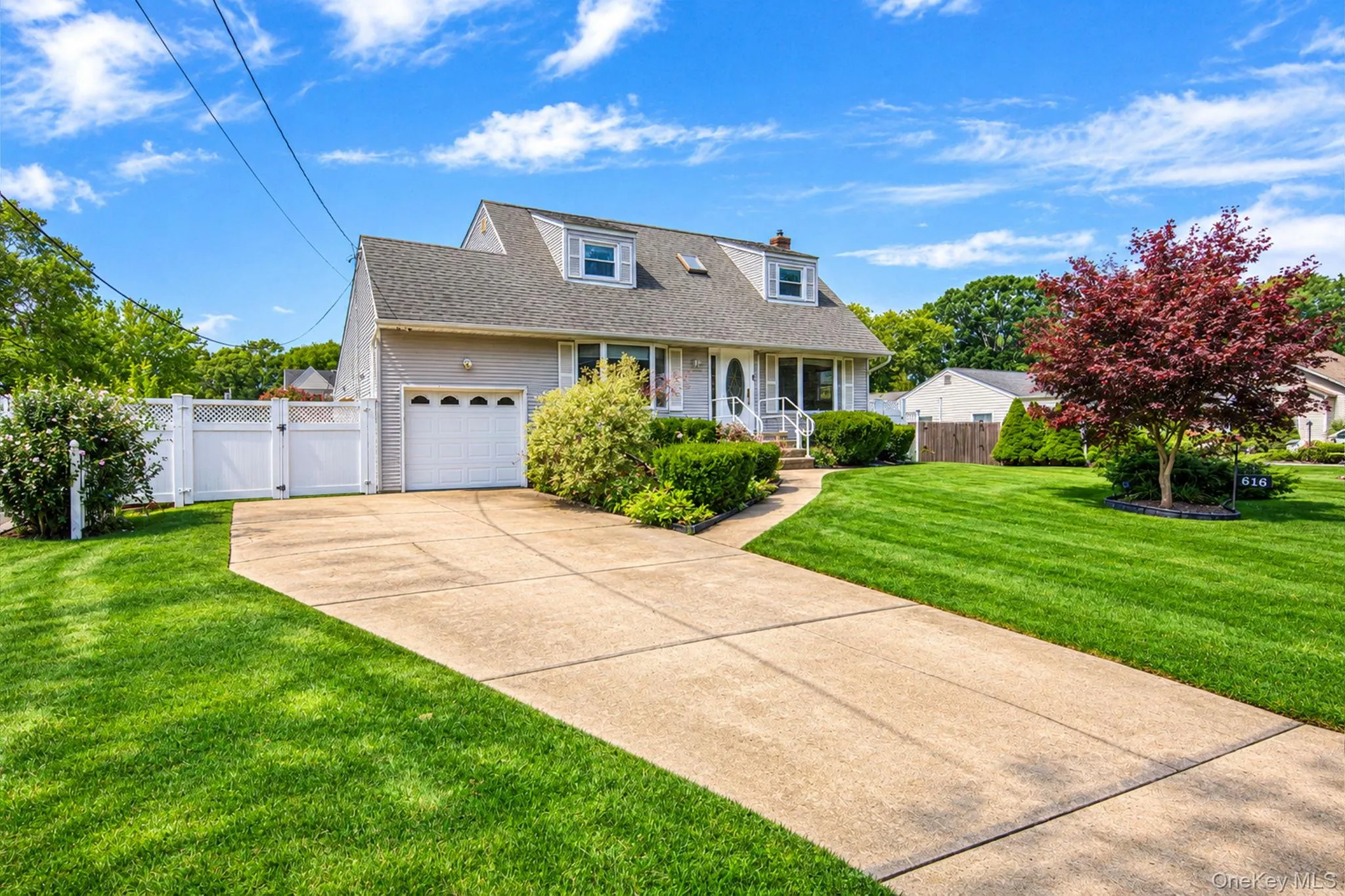 616 Pat Drive, Islip, NY, 4 Bedrooms Bedrooms, 8 Rooms Rooms,2 BathroomsBathrooms,Residential,For Rent,Pat,0,1046027 616 Pat Drive, Islip, NY, 4 Bedrooms Bedrooms, 8 Rooms Rooms,2 BathroomsBathrooms,Residential,For Rent,Pat,0,1046027