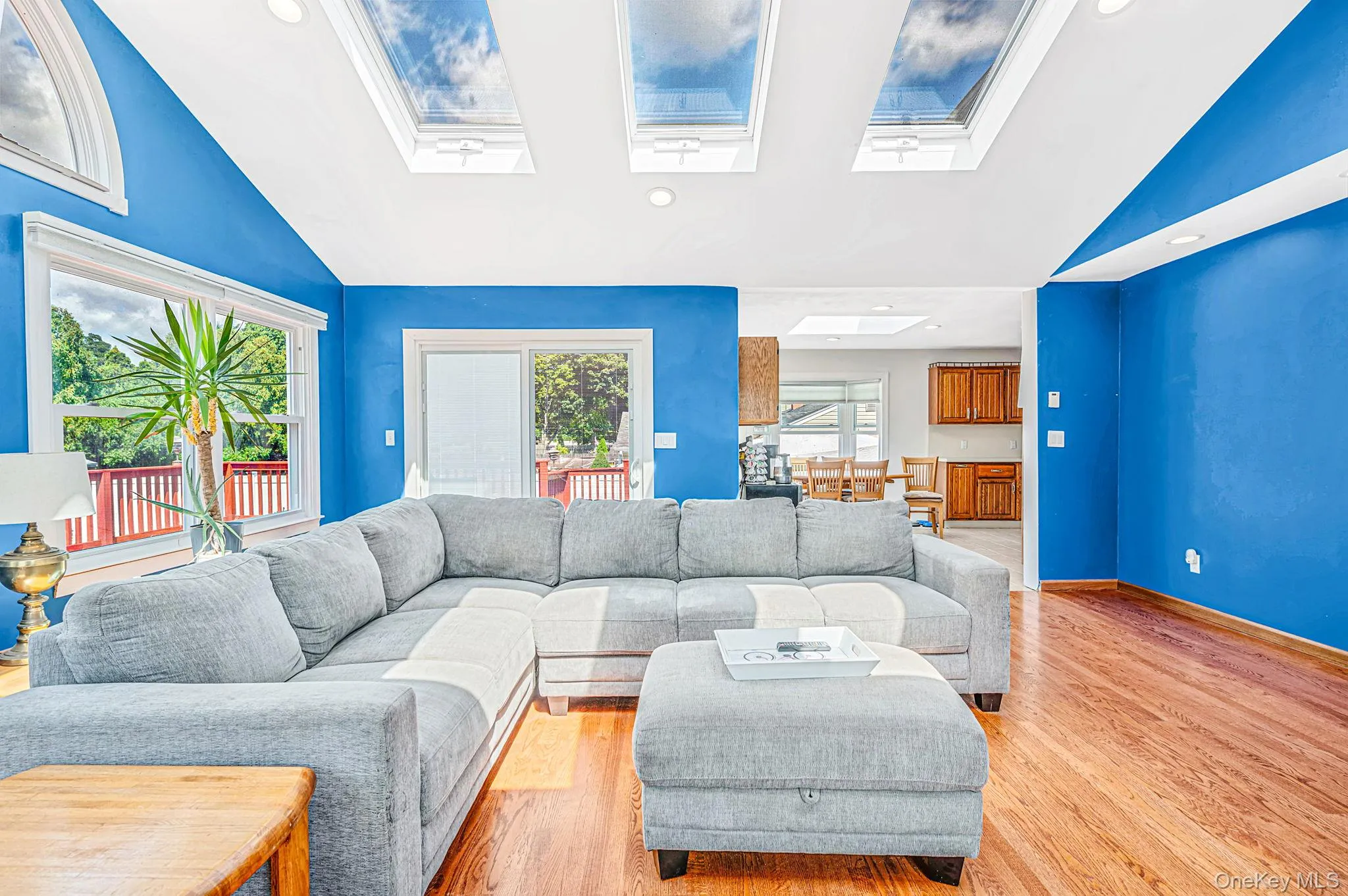 616 Pat Drive, Islip, NY, 4 Bedrooms Bedrooms, 8 Rooms Rooms,2 BathroomsBathrooms,Residential,For Rent,Pat,0,1046027 616 Pat Drive, Islip, NY, 4 Bedrooms Bedrooms, 8 Rooms Rooms,2 BathroomsBathrooms,Residential,For Rent,Pat,0,1046027
