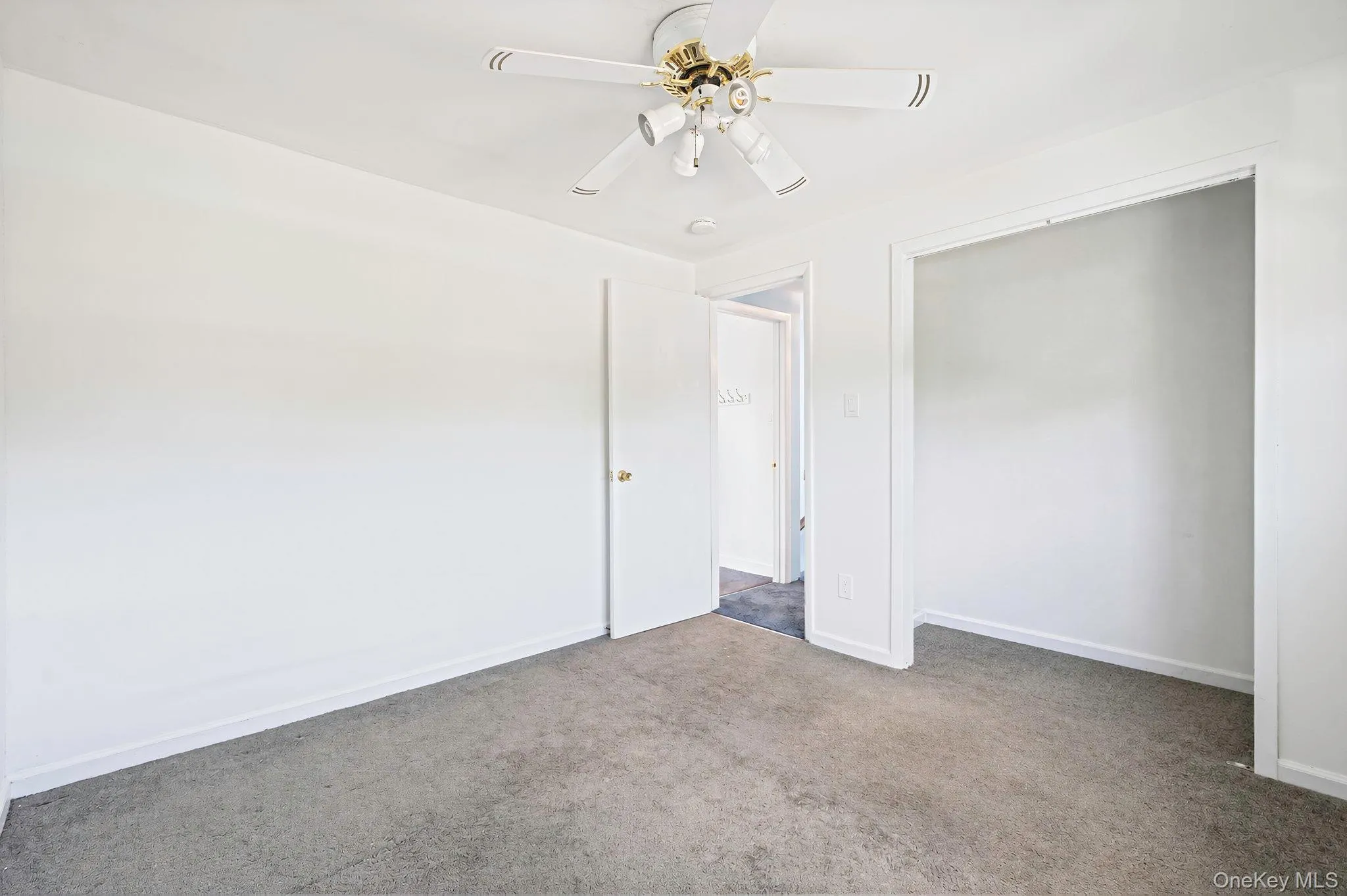 616 Pat Drive, Islip, NY, 4 Bedrooms Bedrooms, 8 Rooms Rooms,2 BathroomsBathrooms,Residential,For Rent,Pat,0,1046027 616 Pat Drive, Islip, NY, 4 Bedrooms Bedrooms, 8 Rooms Rooms,2 BathroomsBathrooms,Residential,For Rent,Pat,0,1046027