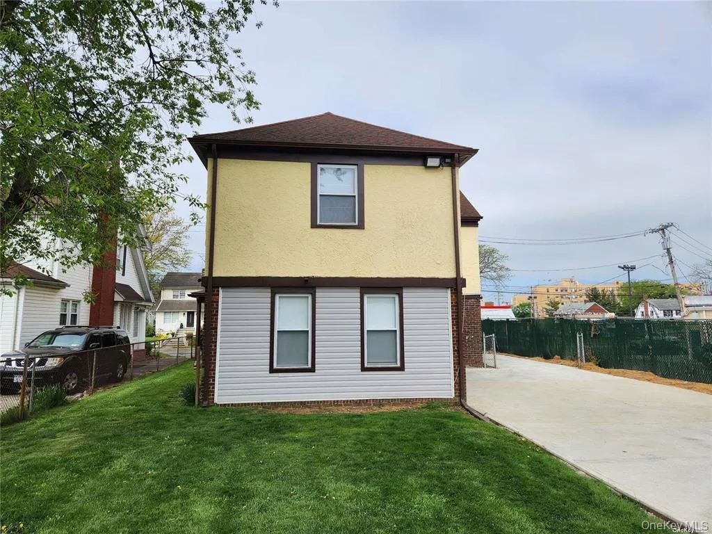 21 Nassau Place, Hempstead, NY, 6 Bedrooms Bedrooms, 10 Rooms Rooms,3 BathroomsBathrooms,Residential Lease,For Rent,Nassau,0,1046030 21 Nassau Place, Hempstead, NY, 6 Bedrooms Bedrooms, 10 Rooms Rooms,3 BathroomsBathrooms,Residential Lease,For Rent,Nassau,0,1046030