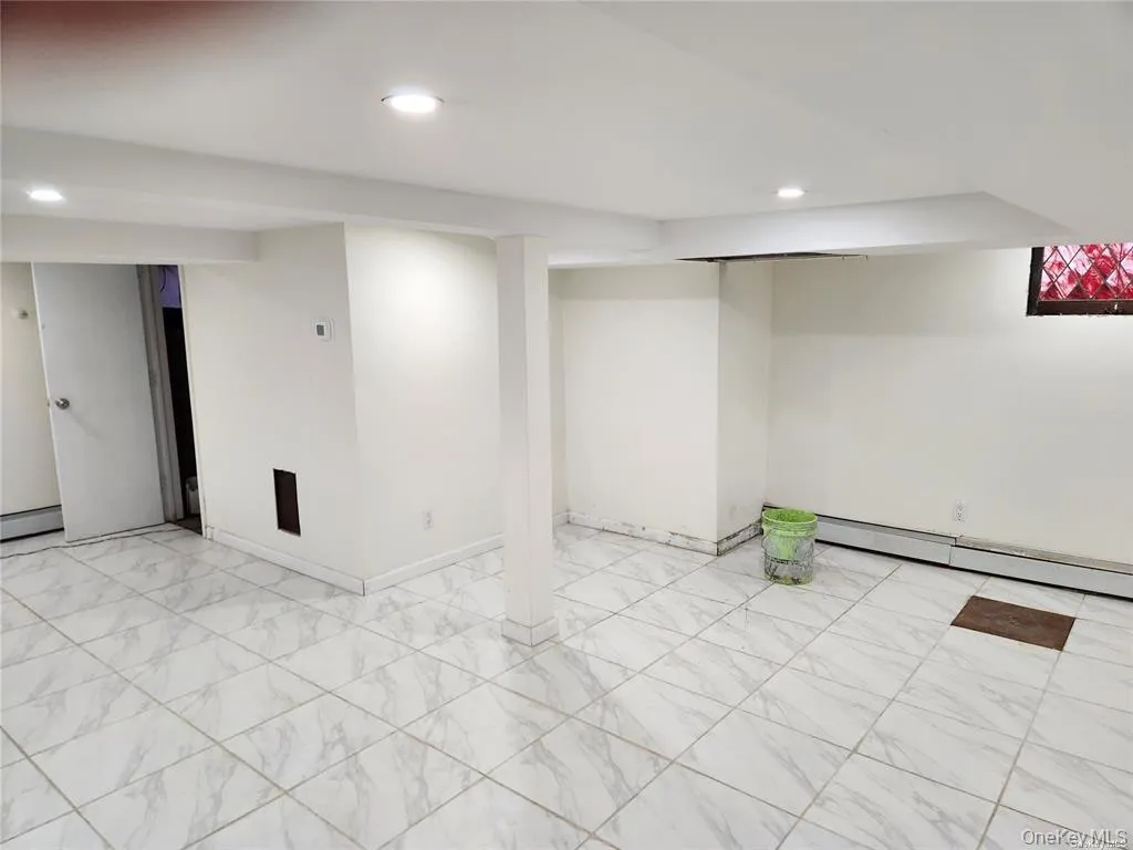 21 Nassau Place, Hempstead, NY, 6 Bedrooms Bedrooms, 10 Rooms Rooms,3 BathroomsBathrooms,Residential Lease,For Rent,Nassau,0,1046030 21 Nassau Place, Hempstead, NY, 6 Bedrooms Bedrooms, 10 Rooms Rooms,3 BathroomsBathrooms,Residential Lease,For Rent,Nassau,0,1046030