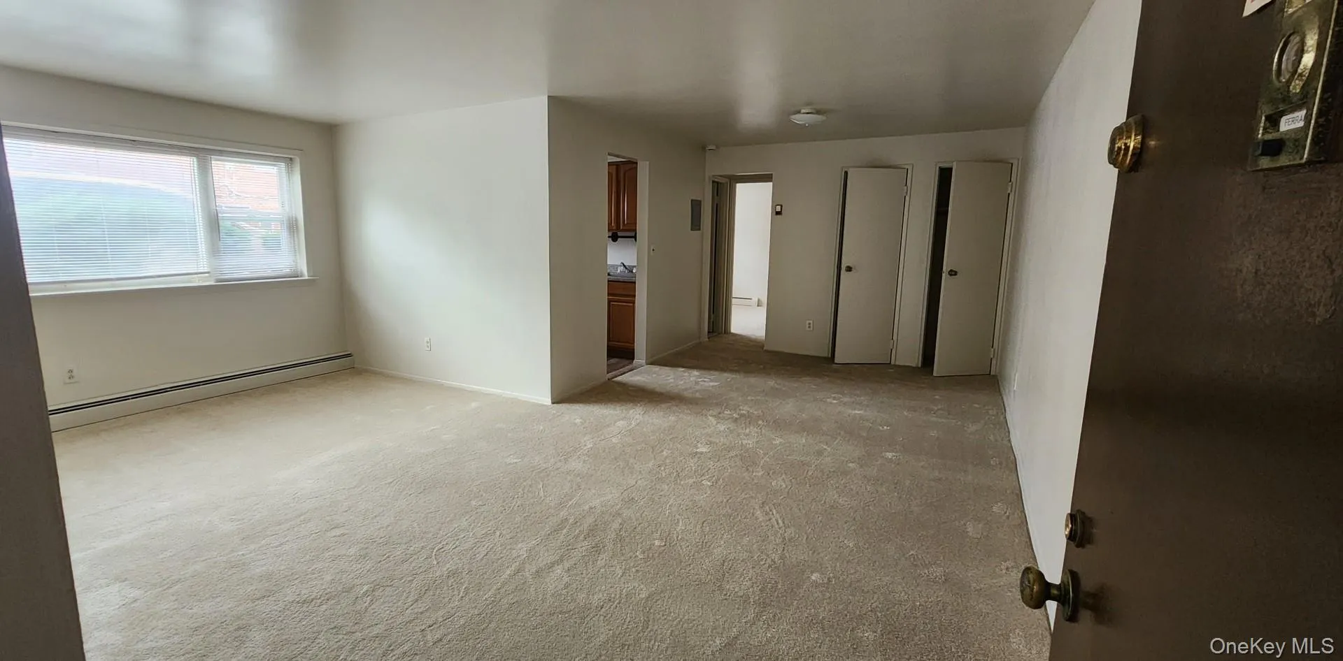 400 N. Corona Avenue Avenue, Hempstead, NY, 1 Bedroom Bedrooms, 3 Rooms Rooms,1 BathroomBathrooms,Residential Lease,For Rent,N. Corona Avenue,0,1046034 400 N. Corona Avenue Avenue, Hempstead, NY, 1 Bedroom Bedrooms, 3 Rooms Rooms,1 BathroomBathrooms,Residential Lease,For Rent,N. Corona Avenue,0,1046034