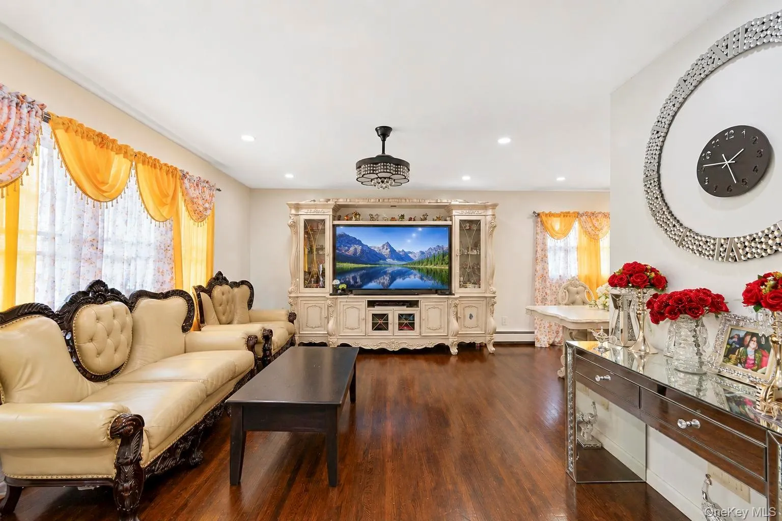 12 Hilton Court, Oyster Bay, NY, 4 Bedrooms Bedrooms, 7 Rooms Rooms,3 BathroomsBathrooms,Residential,For Rent,Hilton,0,1046035 12 Hilton Court, Oyster Bay, NY, 4 Bedrooms Bedrooms, 7 Rooms Rooms,3 BathroomsBathrooms,Residential,For Rent,Hilton,0,1046035