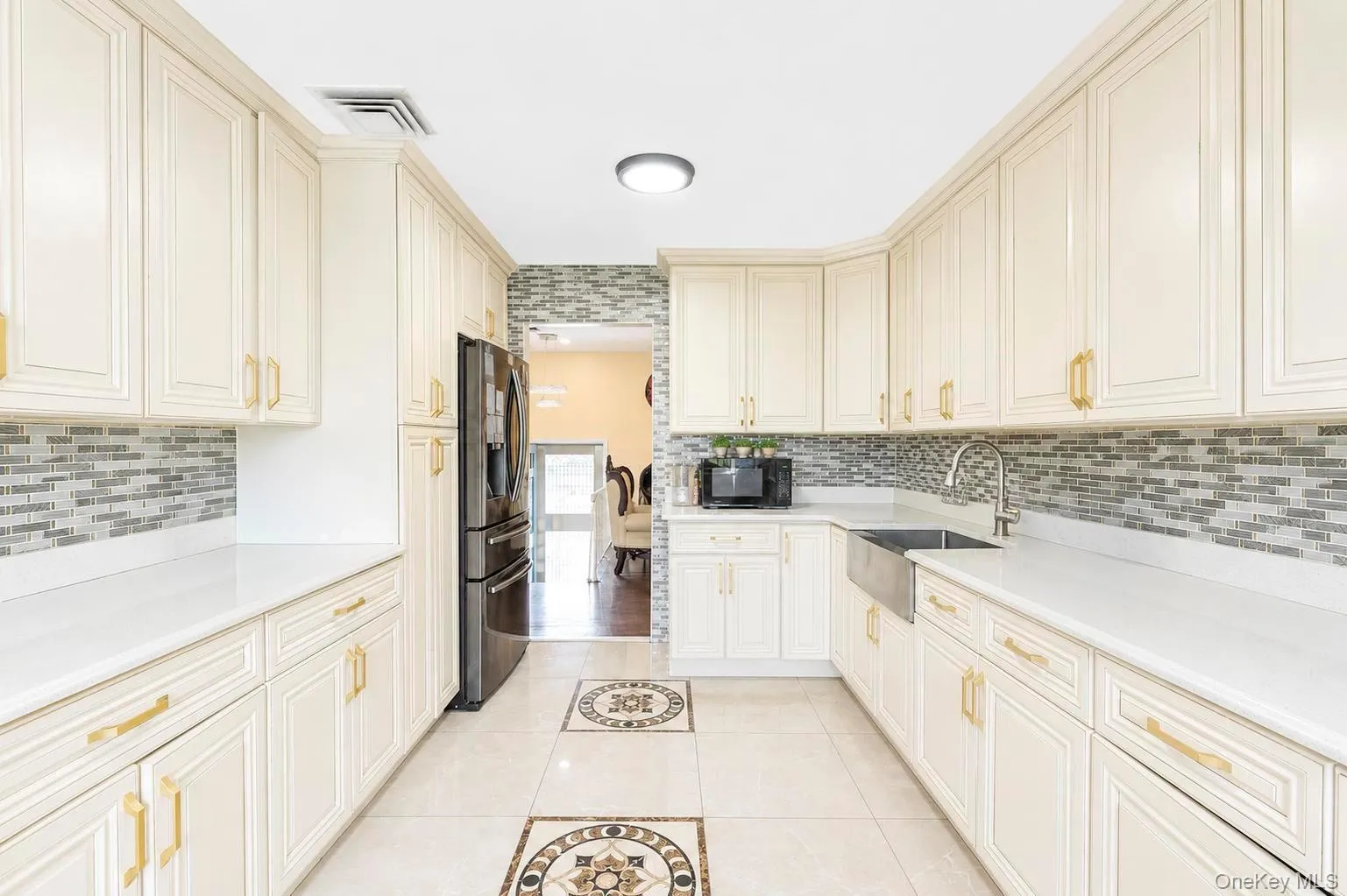 12 Hilton Court, Oyster Bay, NY, 4 Bedrooms Bedrooms, 7 Rooms Rooms,3 BathroomsBathrooms,Residential,For Rent,Hilton,0,1046035 12 Hilton Court, Oyster Bay, NY, 4 Bedrooms Bedrooms, 7 Rooms Rooms,3 BathroomsBathrooms,Residential,For Rent,Hilton,0,1046035