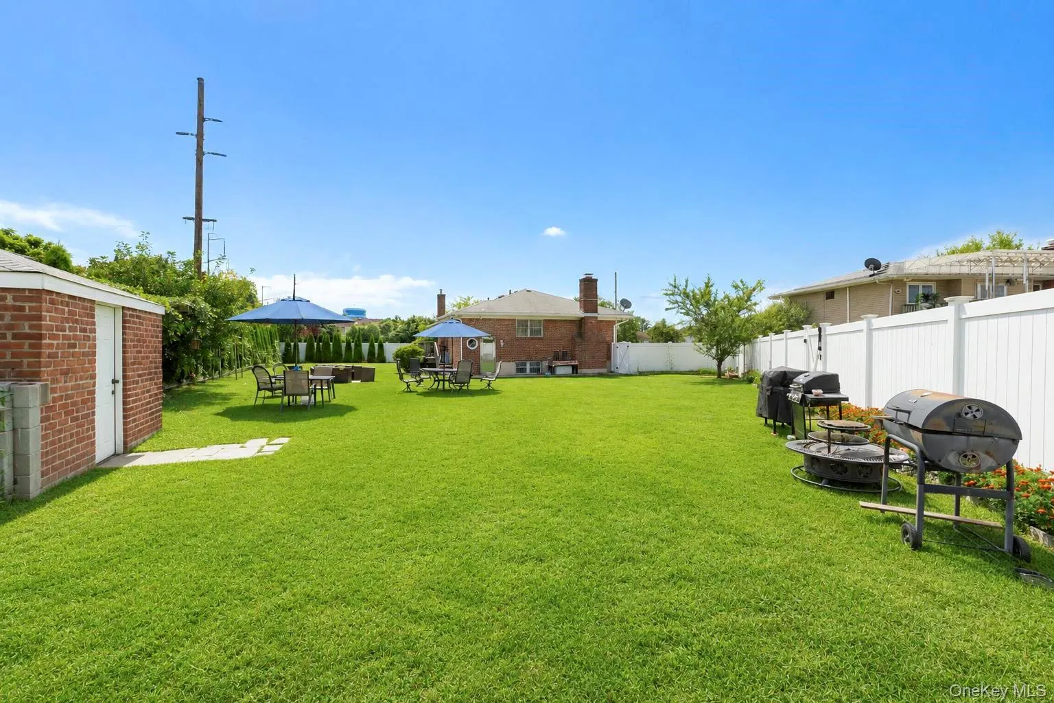 12 Hilton Court, Oyster Bay, NY, 4 Bedrooms Bedrooms, 7 Rooms Rooms,3 BathroomsBathrooms,Residential,For Rent,Hilton,0,1046035 12 Hilton Court, Oyster Bay, NY, 4 Bedrooms Bedrooms, 7 Rooms Rooms,3 BathroomsBathrooms,Residential,For Rent,Hilton,0,1046035