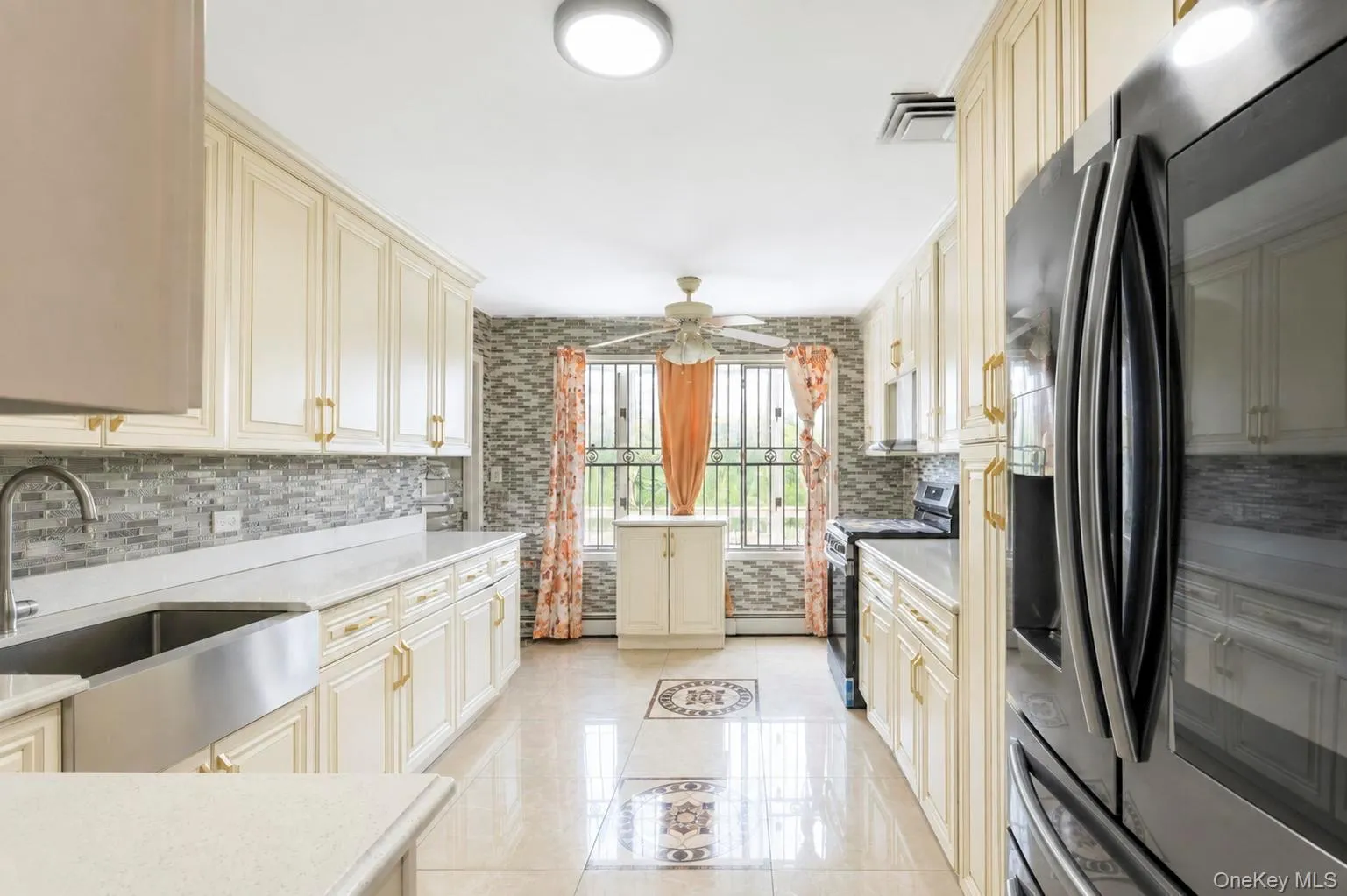 12 Hilton Court, Oyster Bay, NY, 4 Bedrooms Bedrooms, 7 Rooms Rooms,3 BathroomsBathrooms,Residential,For Rent,Hilton,0,1046035 12 Hilton Court, Oyster Bay, NY, 4 Bedrooms Bedrooms, 7 Rooms Rooms,3 BathroomsBathrooms,Residential,For Rent,Hilton,0,1046035