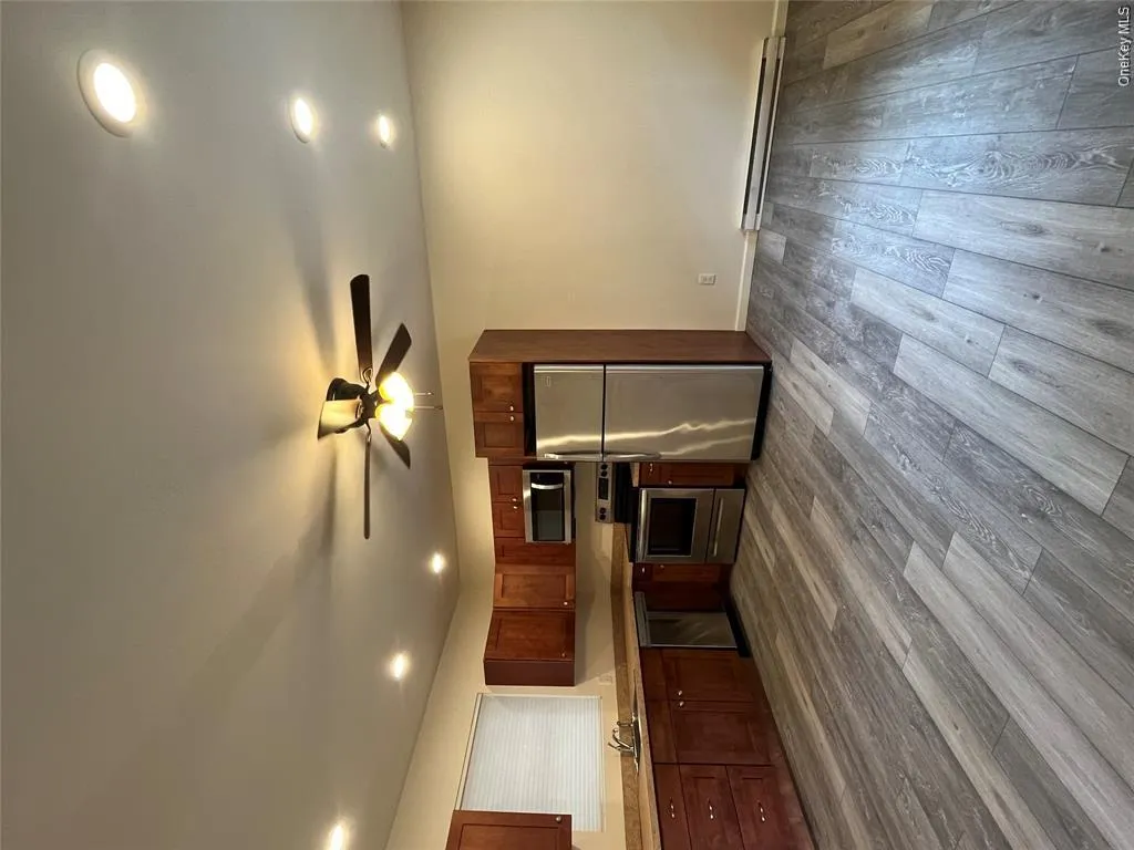 73 Webster Ave, Goshen, NY, 1 Bedroom Bedrooms, 3 Rooms Rooms,1 BathroomBathrooms,Residential Lease,For Rent,Webster Ave,0,1046039 73 Webster Ave, Goshen, NY, 1 Bedroom Bedrooms, 3 Rooms Rooms,1 BathroomBathrooms,Residential Lease,For Rent,Webster Ave,0,1046039