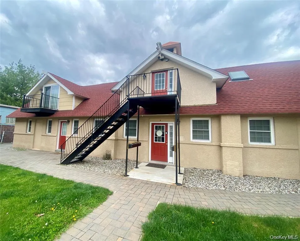 73 Webster Ave, Goshen, NY, 1 Bedroom Bedrooms, 3 Rooms Rooms,1 BathroomBathrooms,Residential Lease,For Rent,Webster Ave,0,1046039 73 Webster Ave, Goshen, NY, 1 Bedroom Bedrooms, 3 Rooms Rooms,1 BathroomBathrooms,Residential Lease,For Rent,Webster Ave,0,1046039