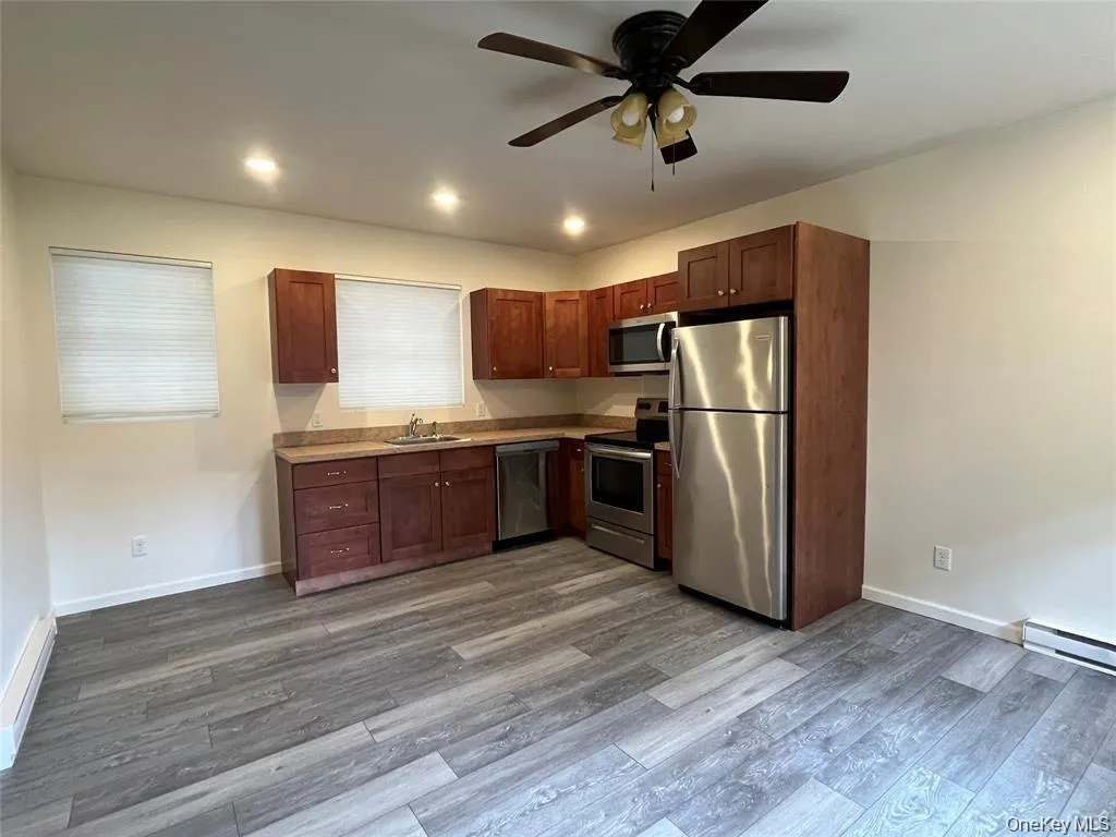 73 Webster Ave, Goshen, NY, 1 Bedroom Bedrooms, 3 Rooms Rooms,1 BathroomBathrooms,Residential Lease,For Rent,Webster Ave,0,1046039 73 Webster Ave, Goshen, NY, 1 Bedroom Bedrooms, 3 Rooms Rooms,1 BathroomBathrooms,Residential Lease,For Rent,Webster Ave,0,1046039