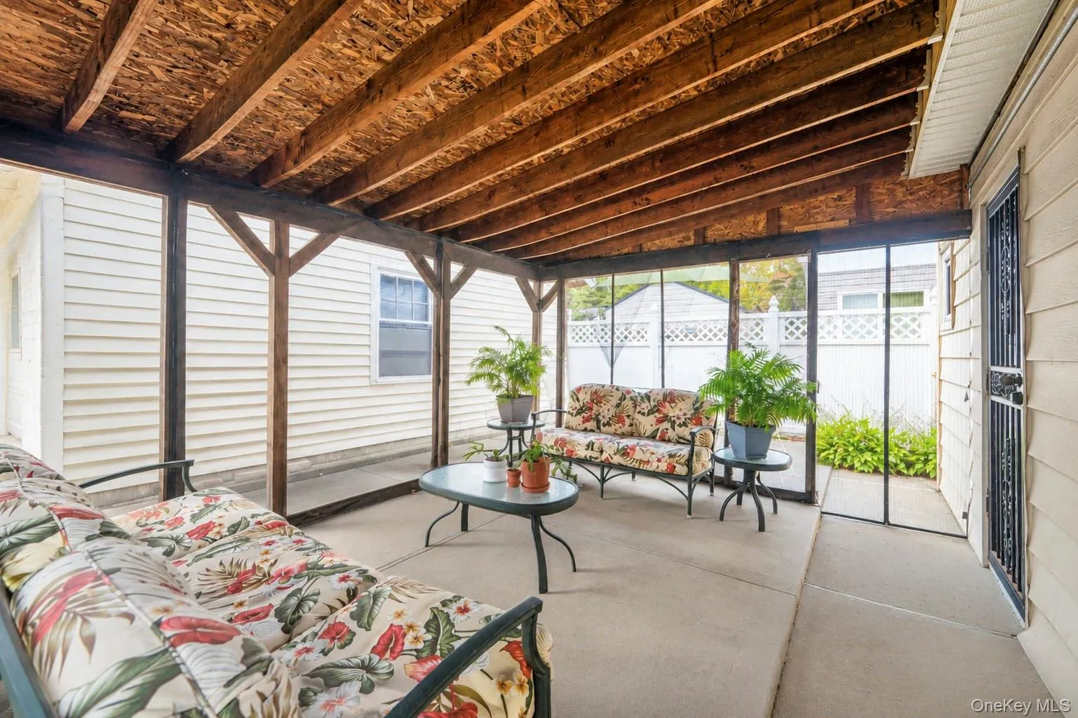 170-45 83rd Avenue, New York, NY, 4 Bedrooms Bedrooms, 12 Rooms Rooms,2 BathroomsBathrooms,Residential,For Rent,83rd,0,1046040 170-45 83rd Avenue, New York, NY, 4 Bedrooms Bedrooms, 12 Rooms Rooms,2 BathroomsBathrooms,Residential,For Rent,83rd,0,1046040