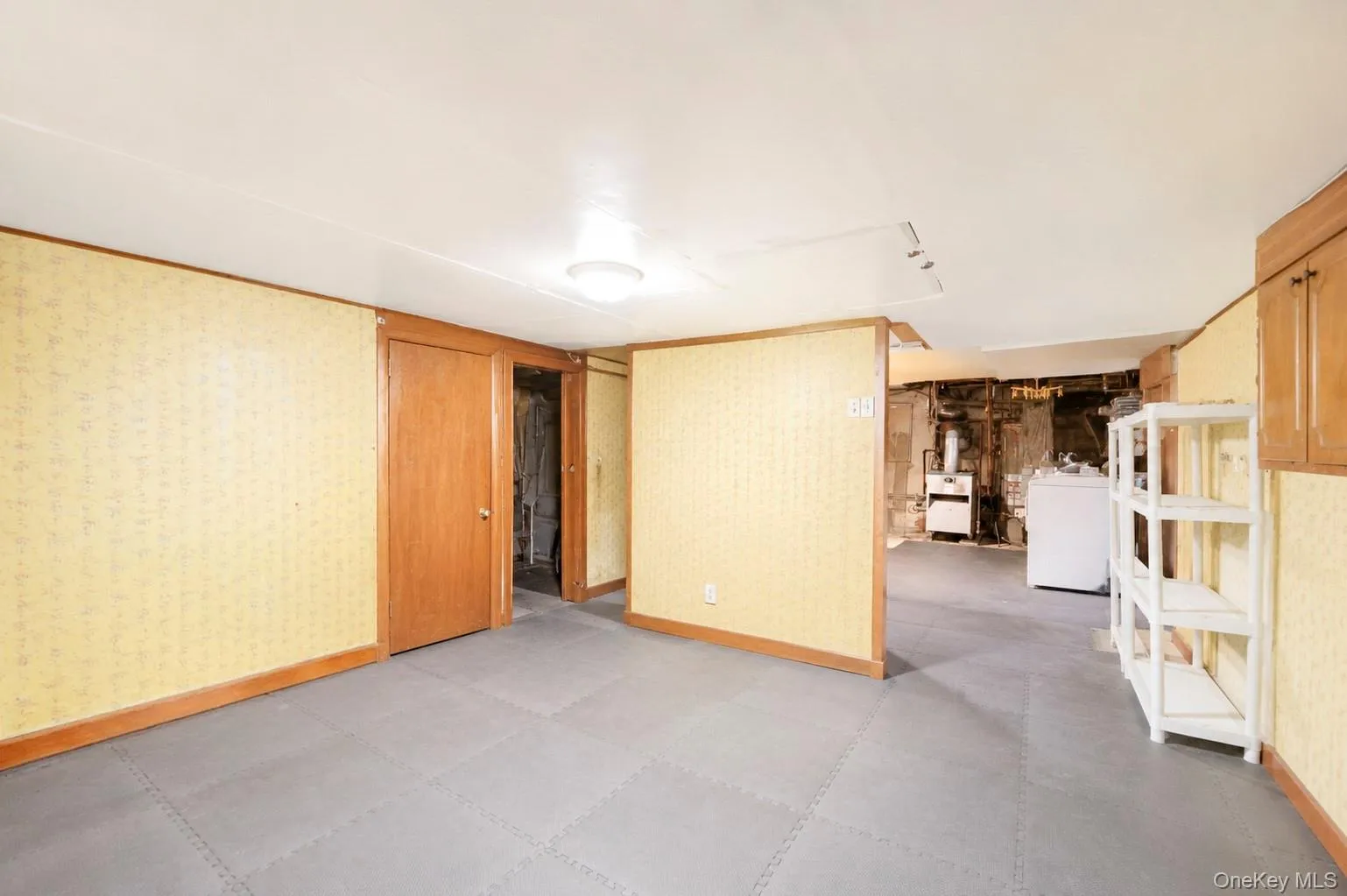 170-45 83rd Avenue, New York, NY, 4 Bedrooms Bedrooms, 12 Rooms Rooms,2 BathroomsBathrooms,Residential,For Rent,83rd,0,1046040 170-45 83rd Avenue, New York, NY, 4 Bedrooms Bedrooms, 12 Rooms Rooms,2 BathroomsBathrooms,Residential,For Rent,83rd,0,1046040