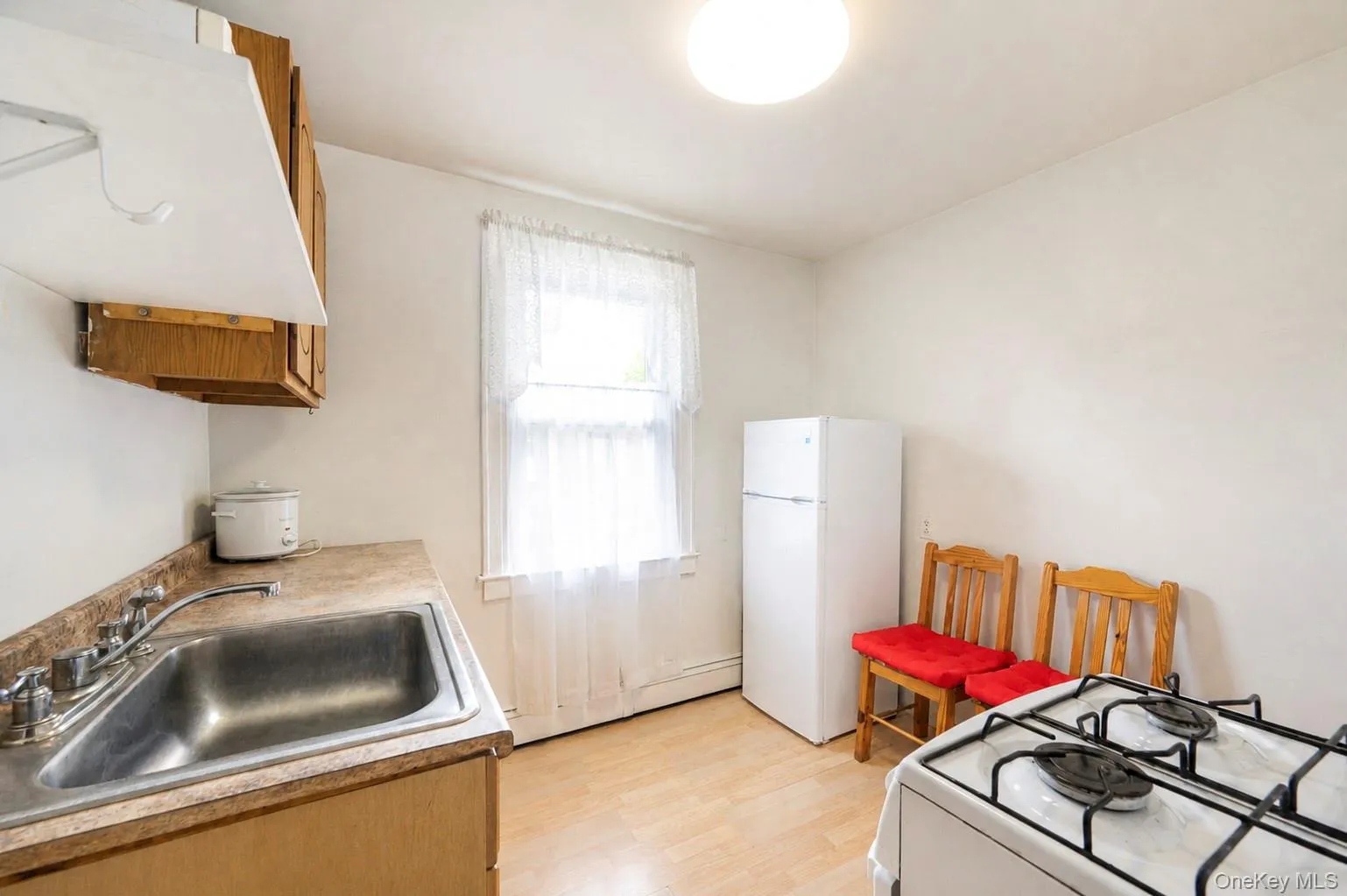 170-45 83rd Avenue, New York, NY, 4 Bedrooms Bedrooms, 12 Rooms Rooms,2 BathroomsBathrooms,Residential,For Rent,83rd,0,1046040 170-45 83rd Avenue, New York, NY, 4 Bedrooms Bedrooms, 12 Rooms Rooms,2 BathroomsBathrooms,Residential,For Rent,83rd,0,1046040