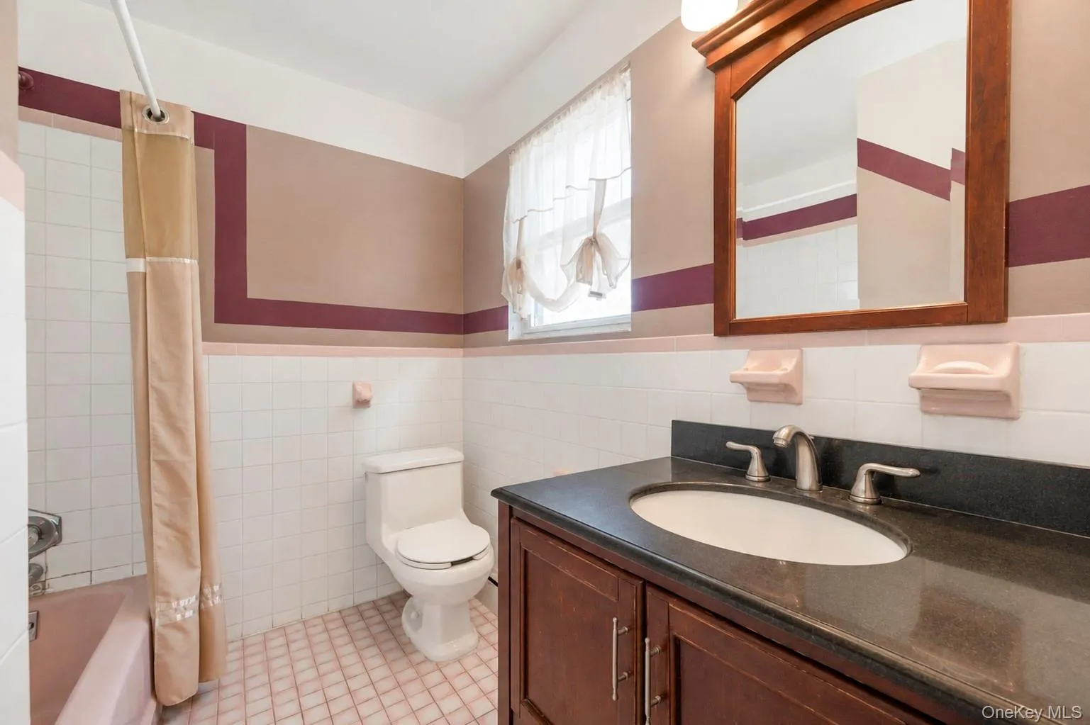 170-45 83rd Avenue, New York, NY, 4 Bedrooms Bedrooms, 12 Rooms Rooms,2 BathroomsBathrooms,Residential,For Rent,83rd,0,1046040 170-45 83rd Avenue, New York, NY, 4 Bedrooms Bedrooms, 12 Rooms Rooms,2 BathroomsBathrooms,Residential,For Rent,83rd,0,1046040