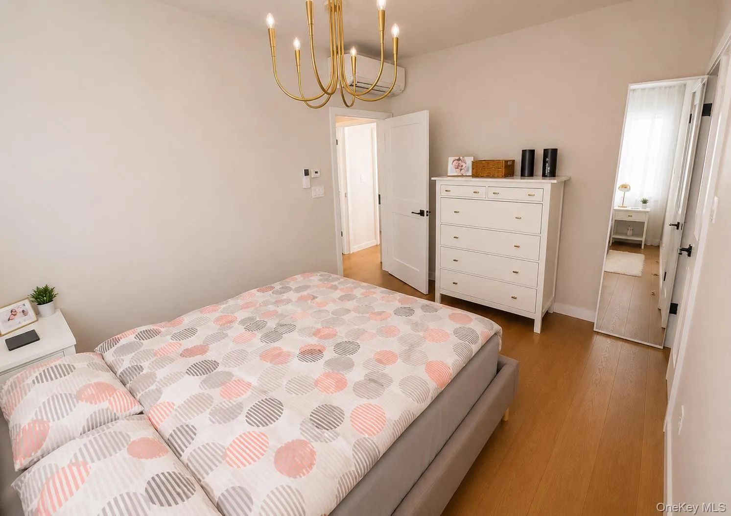 7822 81st Street, New York, NY, 2 Bedrooms Bedrooms, 3 Rooms Rooms,1 BathroomBathrooms,Residential Lease,For Rent,81st,0,1046042 7822 81st Street, New York, NY, 2 Bedrooms Bedrooms, 3 Rooms Rooms,1 BathroomBathrooms,Residential Lease,For Rent,81st,0,1046042