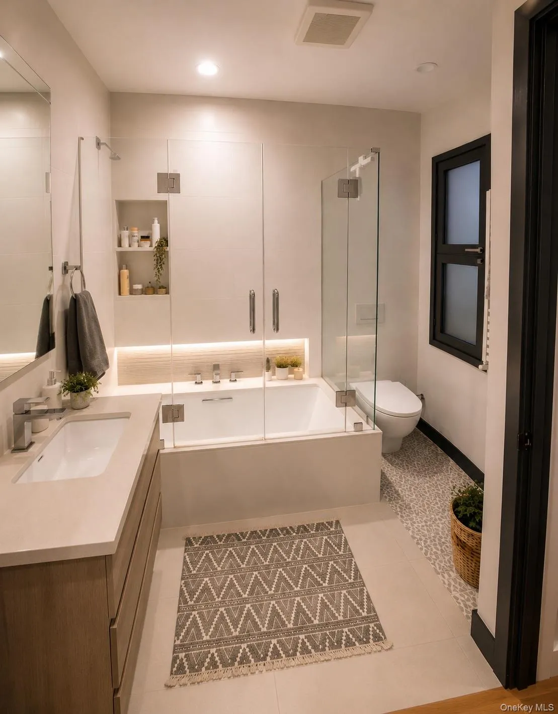 7822 81st Street, New York, NY, 2 Bedrooms Bedrooms, 3 Rooms Rooms,1 BathroomBathrooms,Residential Lease,For Rent,81st,0,1046042 7822 81st Street, New York, NY, 2 Bedrooms Bedrooms, 3 Rooms Rooms,1 BathroomBathrooms,Residential Lease,For Rent,81st,0,1046042
