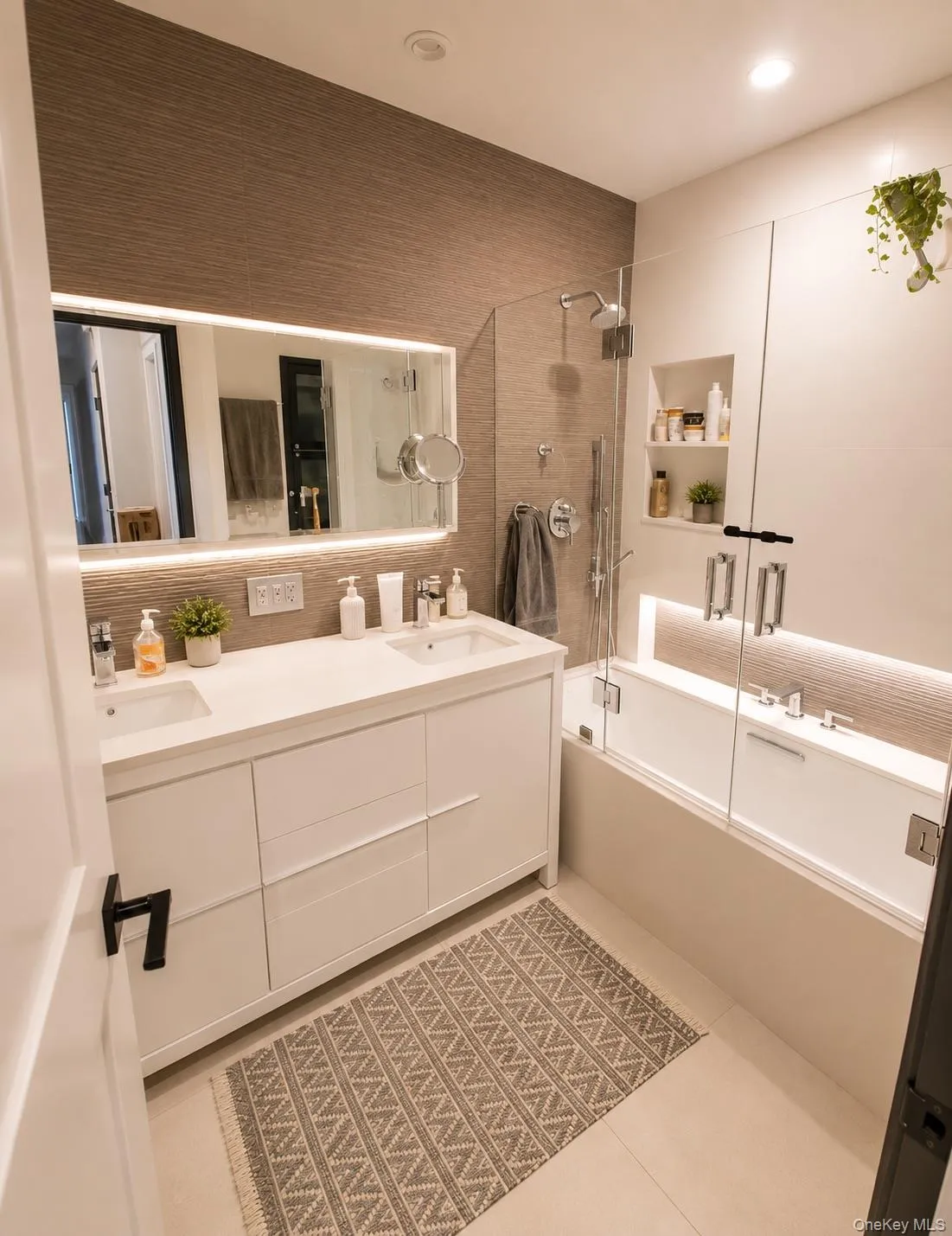 7822 81st Street, New York, NY, 2 Bedrooms Bedrooms, 3 Rooms Rooms,1 BathroomBathrooms,Residential Lease,For Rent,81st,0,1046042 7822 81st Street, New York, NY, 2 Bedrooms Bedrooms, 3 Rooms Rooms,1 BathroomBathrooms,Residential Lease,For Rent,81st,0,1046042