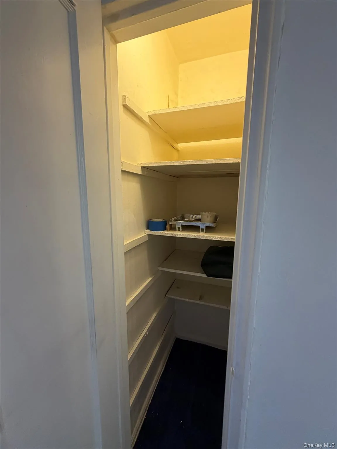 32-43 90th Street, New York, NY, 1 Bedroom Bedrooms, 3 Rooms Rooms,1 BathroomBathrooms,Residential,For Rent,90th,0,1046044 32-43 90th Street, New York, NY, 1 Bedroom Bedrooms, 3 Rooms Rooms,1 BathroomBathrooms,Residential,For Rent,90th,0,1046044