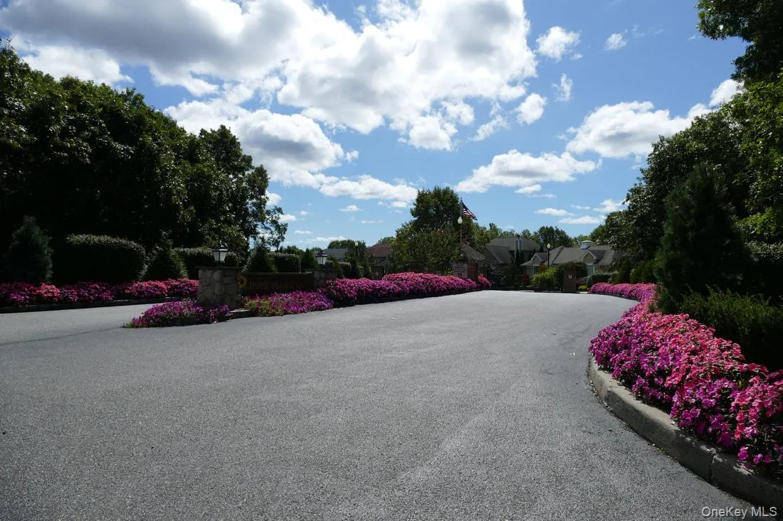 4 Sunflower Ridge Road, Brookhaven, NY, 4 Bedrooms Bedrooms, 7 Rooms Rooms,3 BathroomsBathrooms,Residential,For Rent,Sunflower Ridge,0,1046047 4 Sunflower Ridge Road, Brookhaven, NY, 4 Bedrooms Bedrooms, 7 Rooms Rooms,3 BathroomsBathrooms,Residential,For Rent,Sunflower Ridge,0,1046047