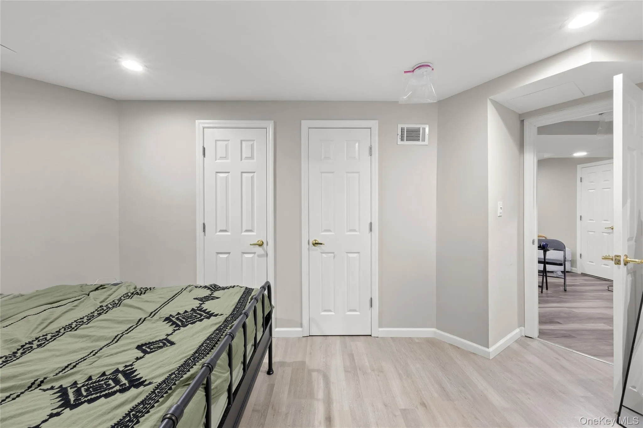 4 Sunflower Ridge Road, Brookhaven, NY, 4 Bedrooms Bedrooms, 7 Rooms Rooms,3 BathroomsBathrooms,Residential,For Rent,Sunflower Ridge,0,1046047 4 Sunflower Ridge Road, Brookhaven, NY, 4 Bedrooms Bedrooms, 7 Rooms Rooms,3 BathroomsBathrooms,Residential,For Rent,Sunflower Ridge,0,1046047